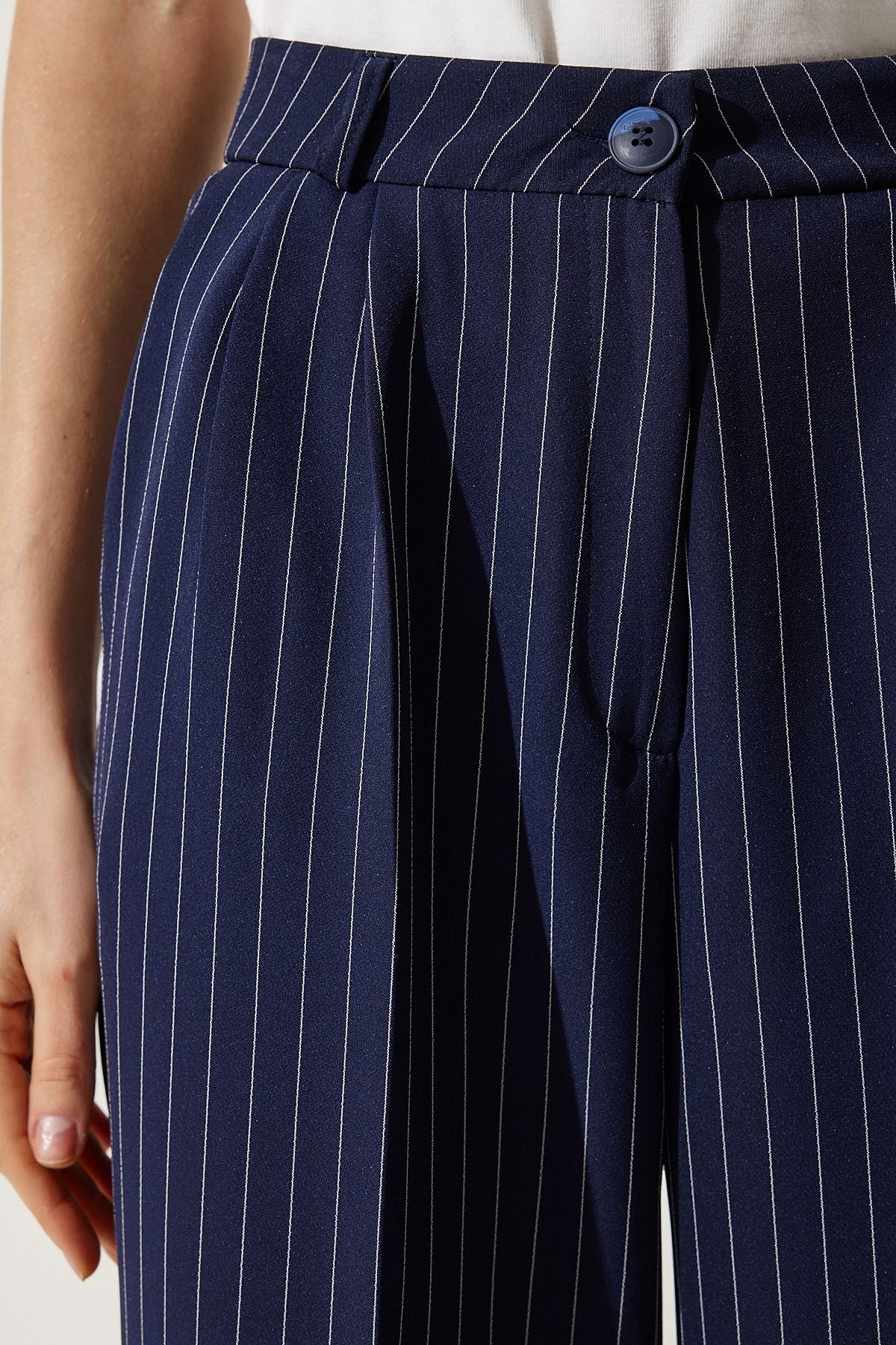 Woman Navy blue fine striped masculine palazzo pants DW00005