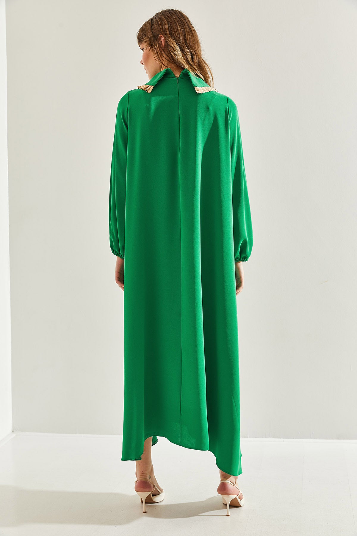 Women's Baby Collar Dress with Accessory Detail 60251096