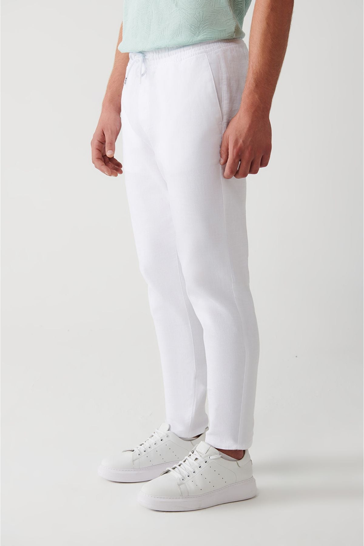 Men's white side pocket with waist tire 100 %cotton linen textured pants E003052