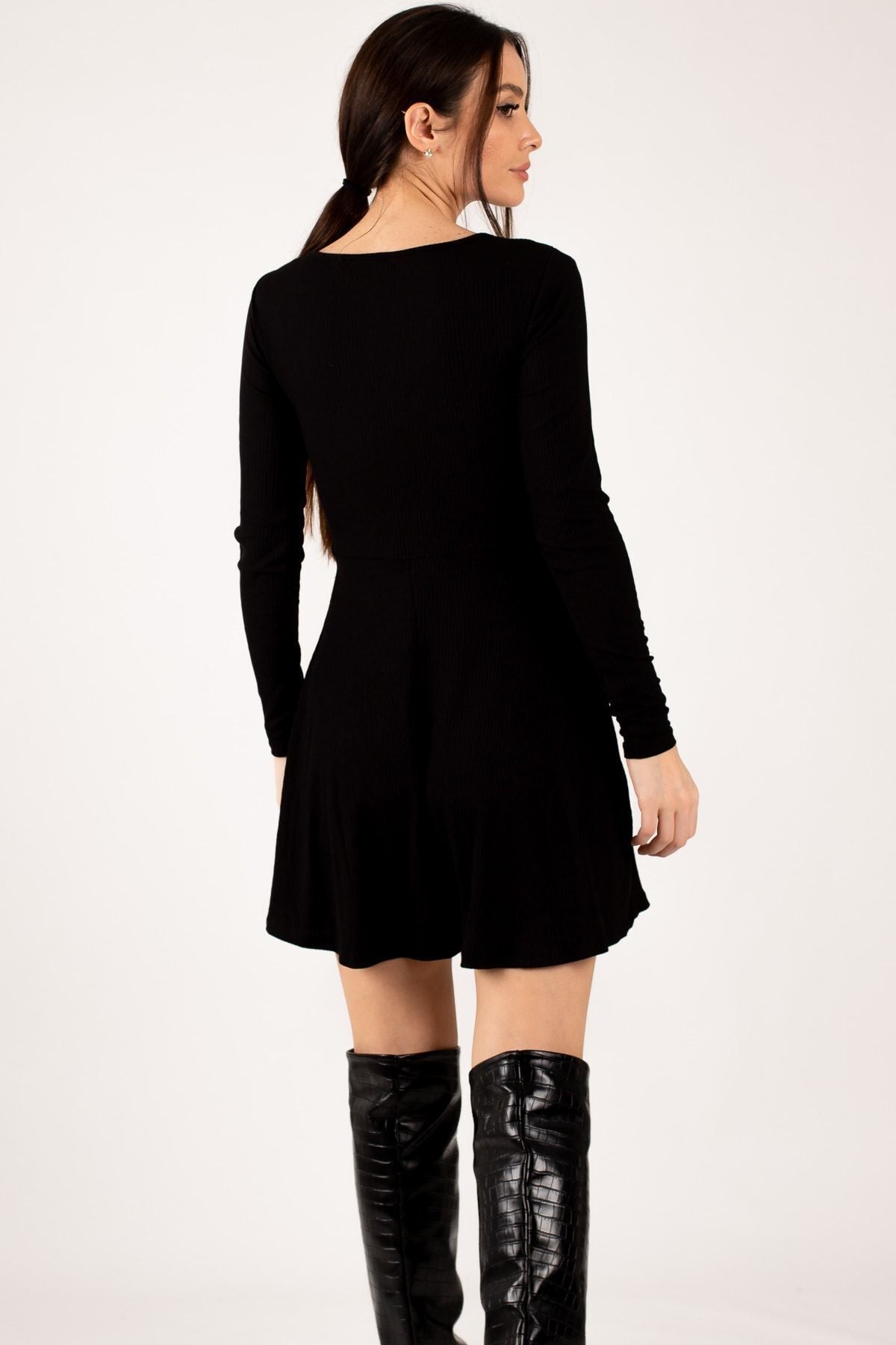 Female black front buttoned wickful closte dress ARM-21K042015