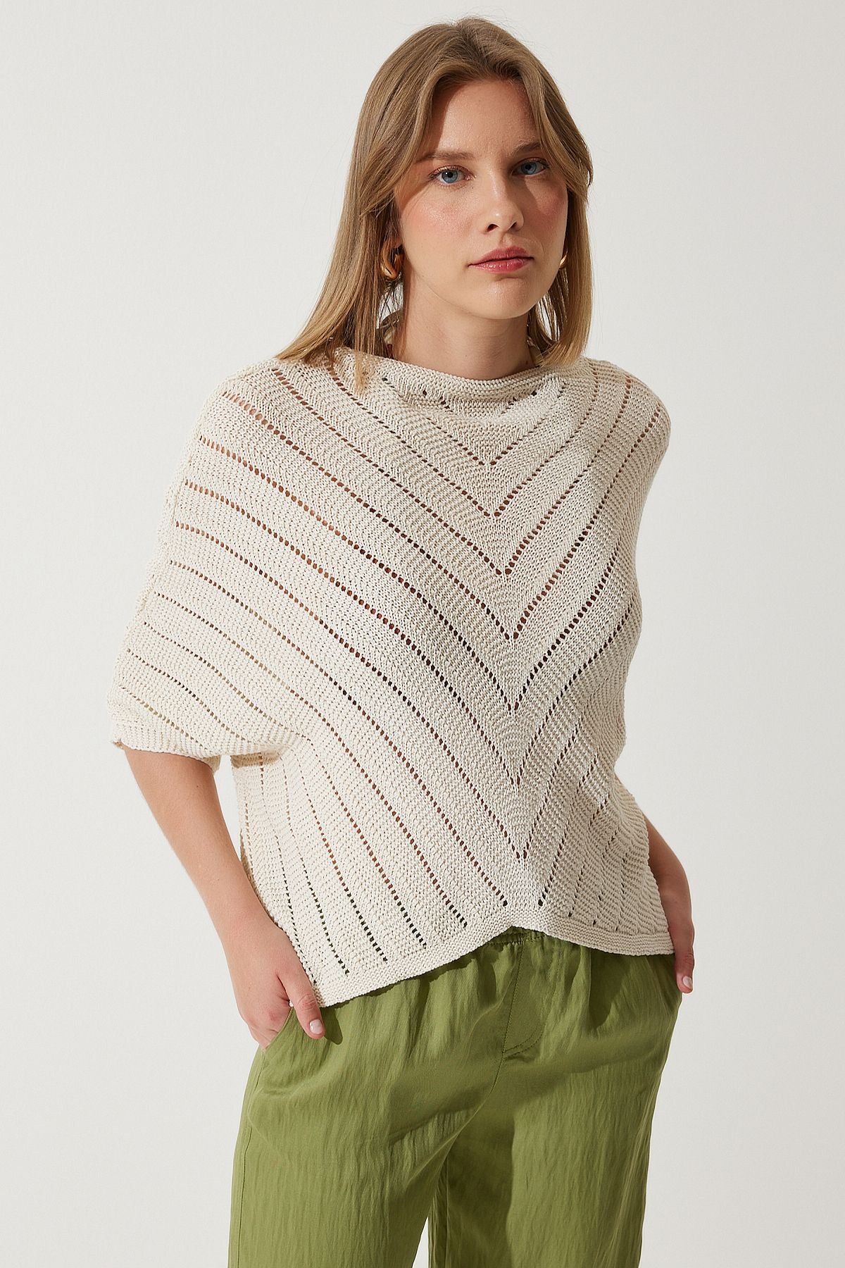 WOMEN'S CREAM OUTPUT BY Triko Blouse YU00013