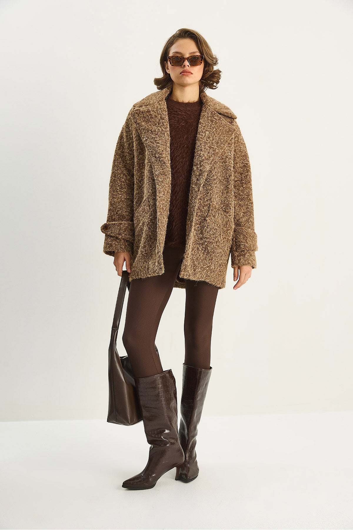 Women's Wide Collar Pocket Detailed Oversize Lined Boucle Cashew Coat 7033 60283735