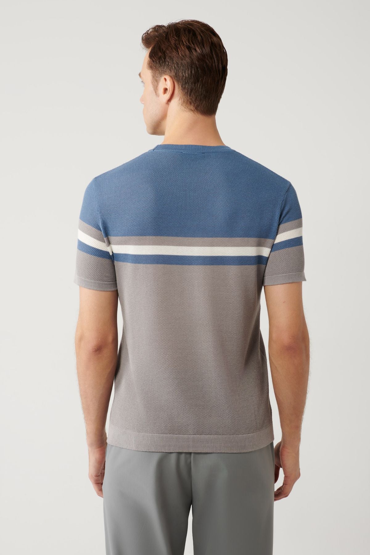 Men's Indigo Bicycle Block Block Color Tissue Modal Knitwear T-Shirt A41y5012