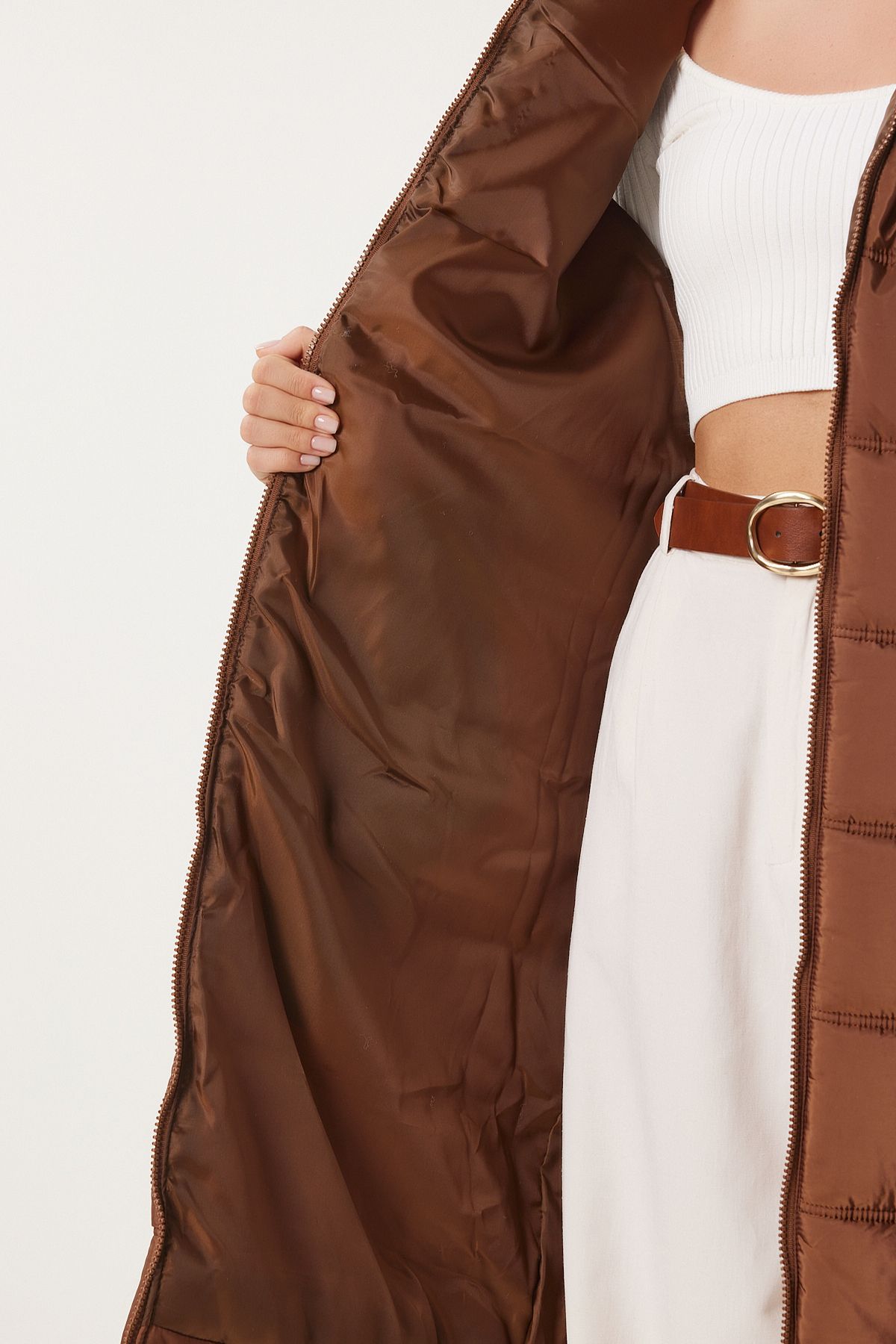 Woman Brown Hooded Sleeveless Long Swelling Vest DD01010