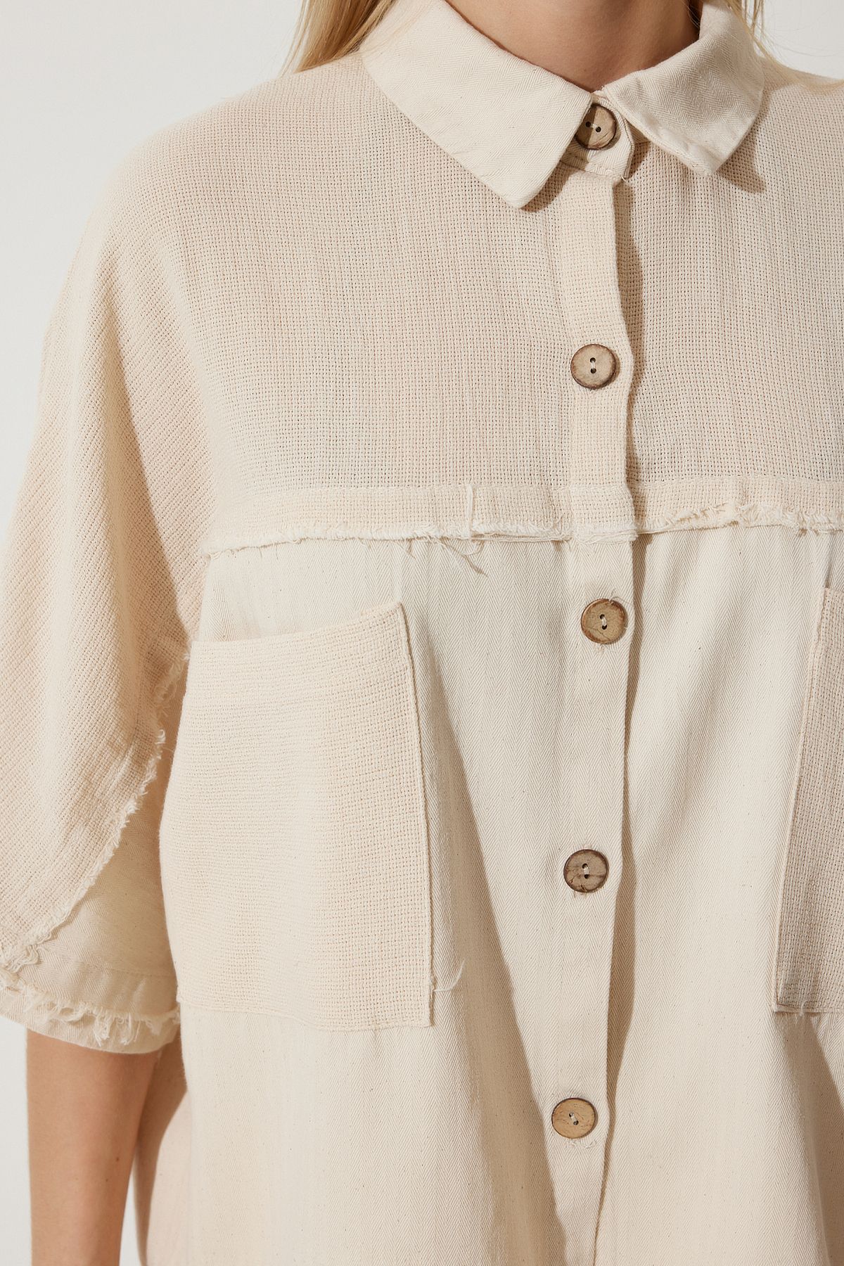 Women's Cream Tassel Detailed Linen Jacket GP00002