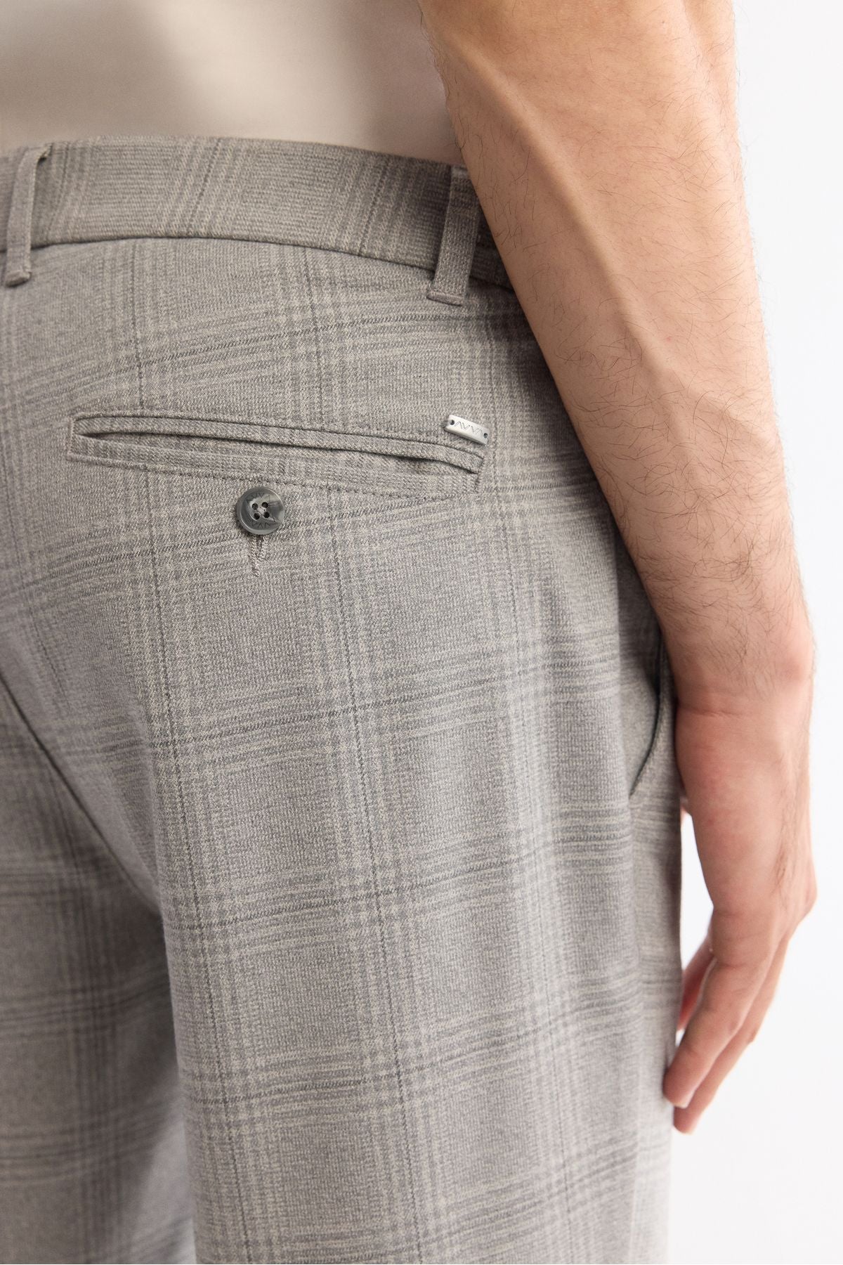 Erkek Gri Yanları Lastikli Ekose Duble Paça Elastan Jogger Pantolon A42y3022