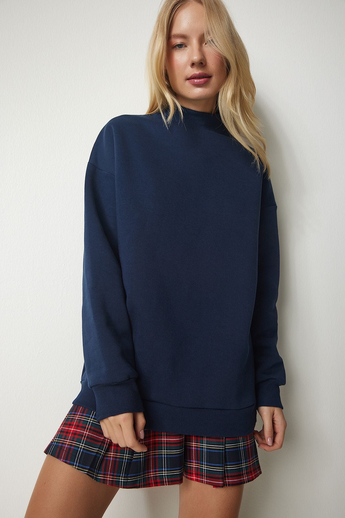 Woman Navy blue upright collar basic shrdon Sweatshirt UB00166