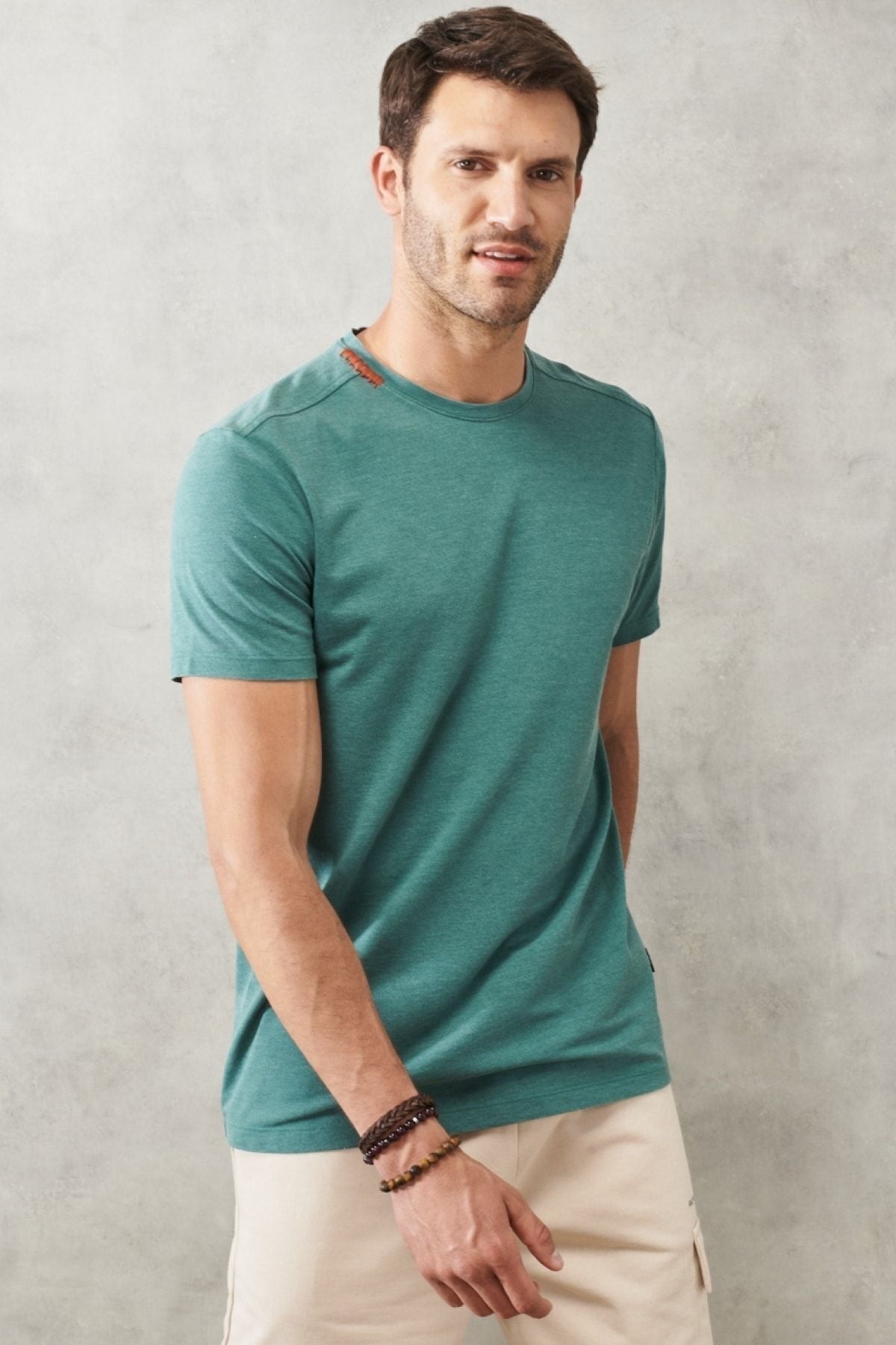 Men's green slim fit narrow cut bike bike collar cotton t -shirt