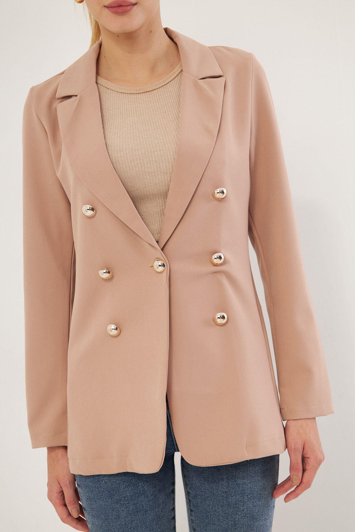 Female beige buttoned jacket ARM-20K001151