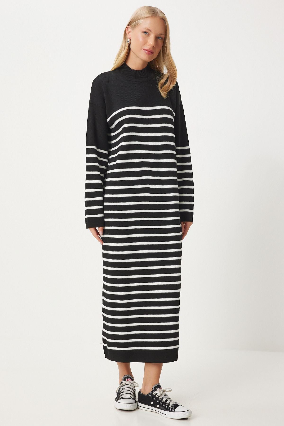Woman Black Striped Plenty Knitwear Dress DD01340