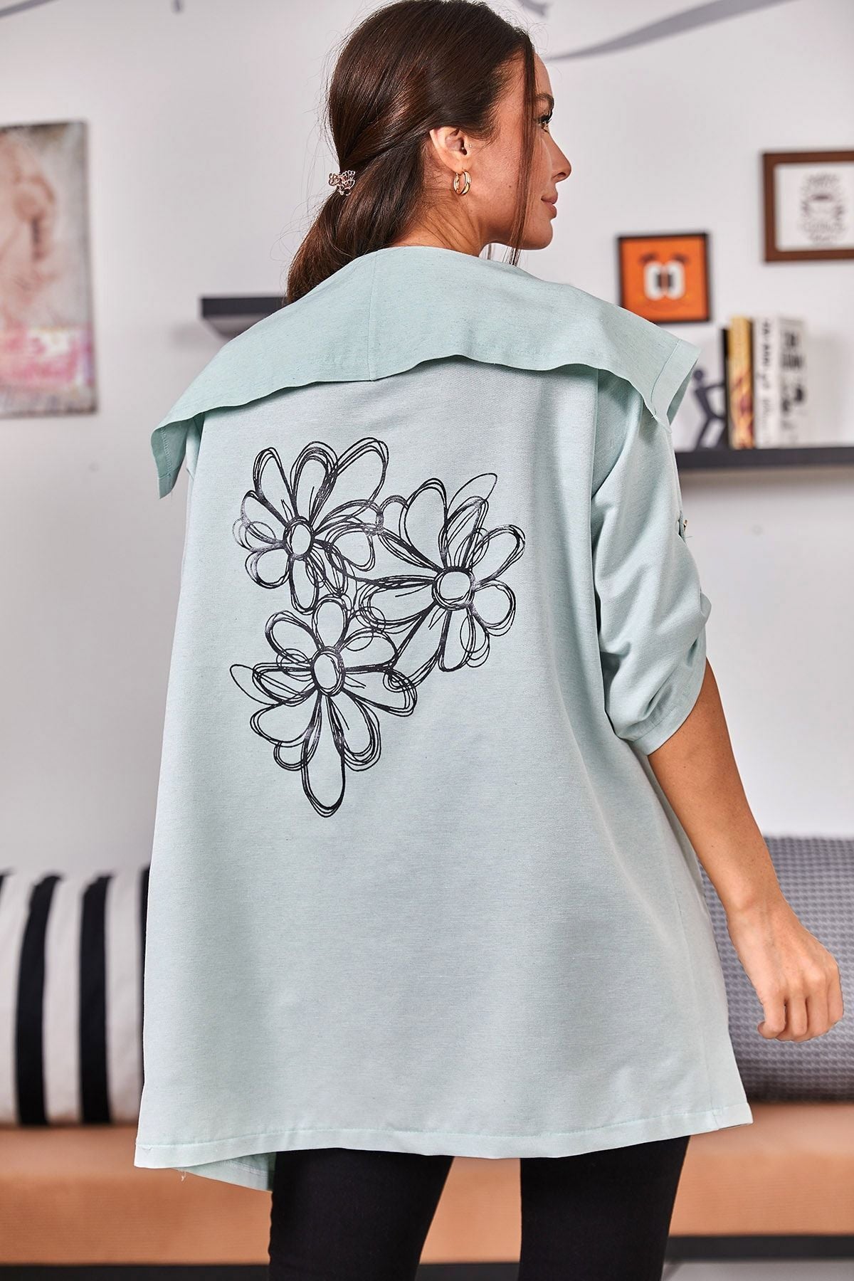Female Mint Ristle Flower Printed Seasonal Jacket ARM-20K024030