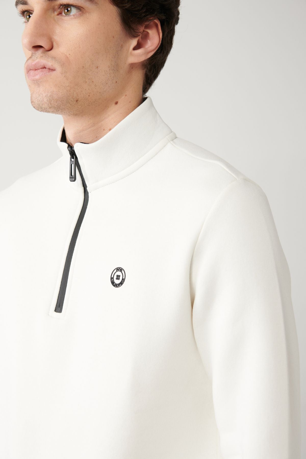 Men's white upright collar zipper with a bondon 3 IP Sweatshirt E001020