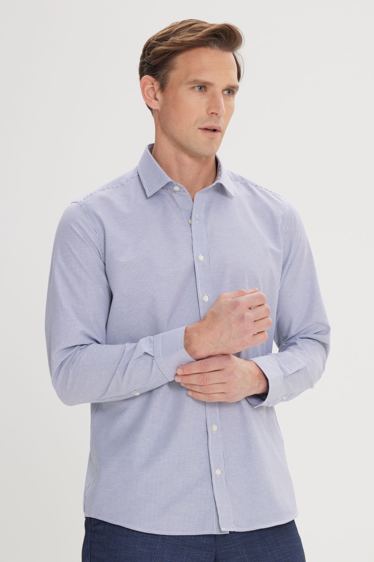 Men's Navy-White Slim Slim Fit Narn Cut Classic Neck Cotton Cotton Amelor Shirt