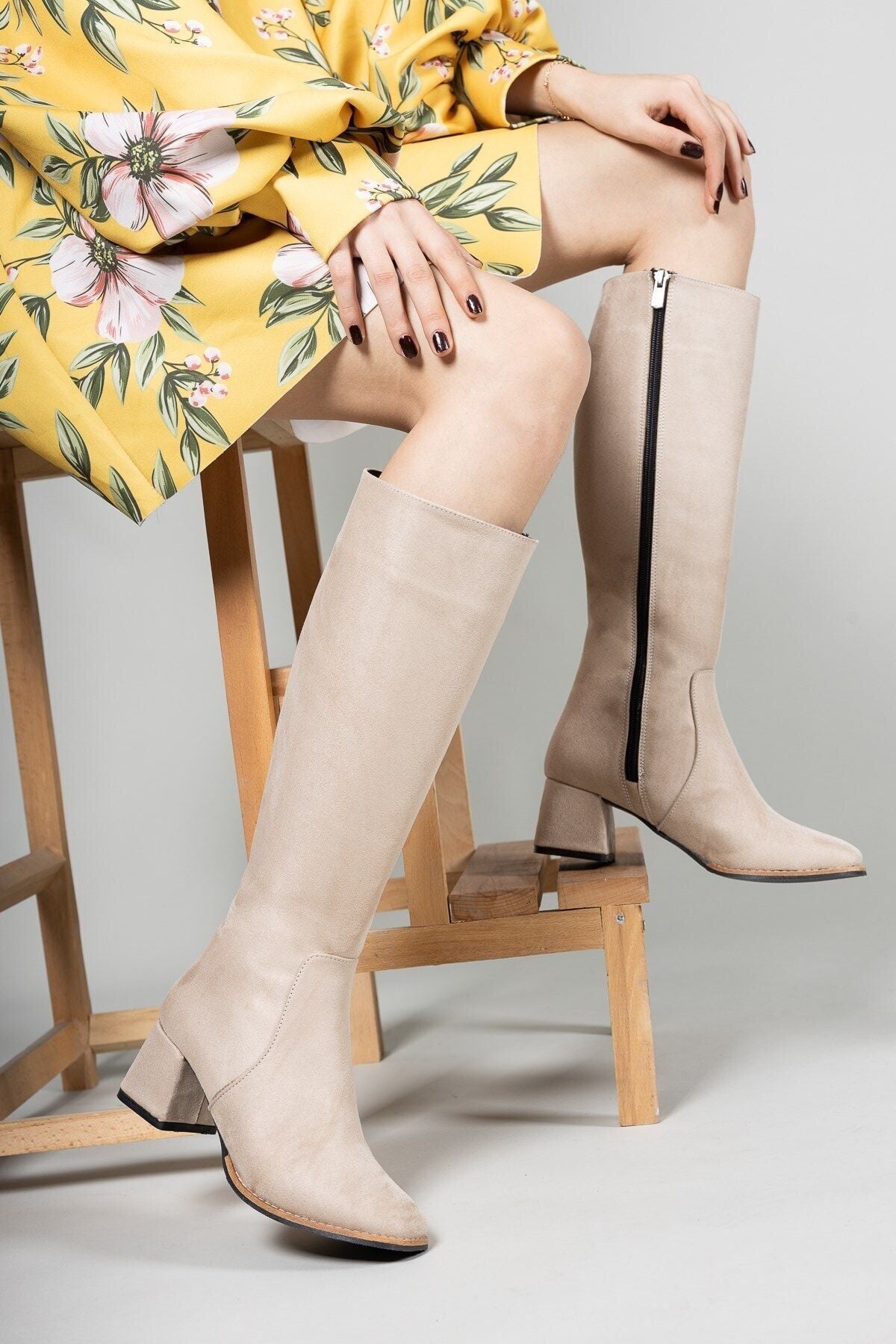 Nude Suede Woman Boots 0012064