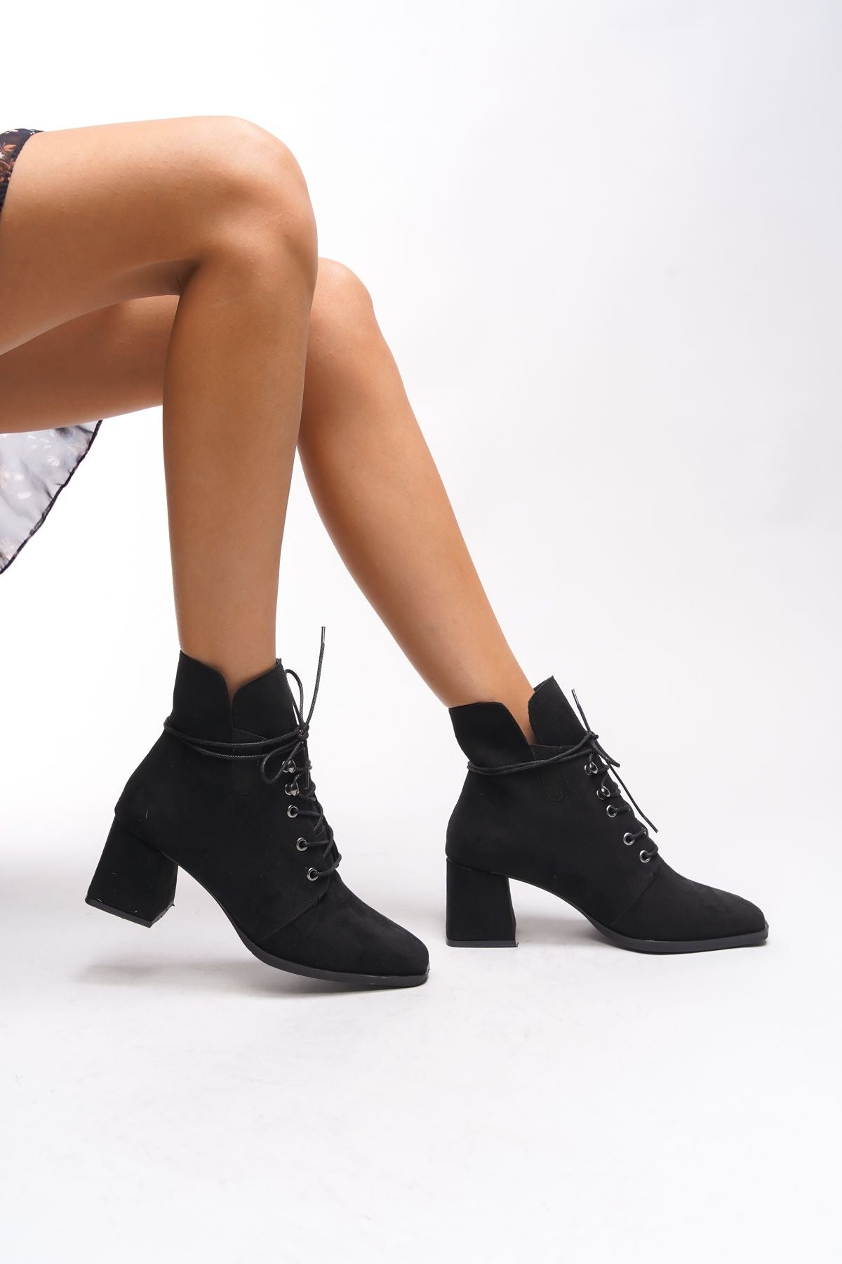 Vyllaurel Women Heels Bot 00123545 Black Suede