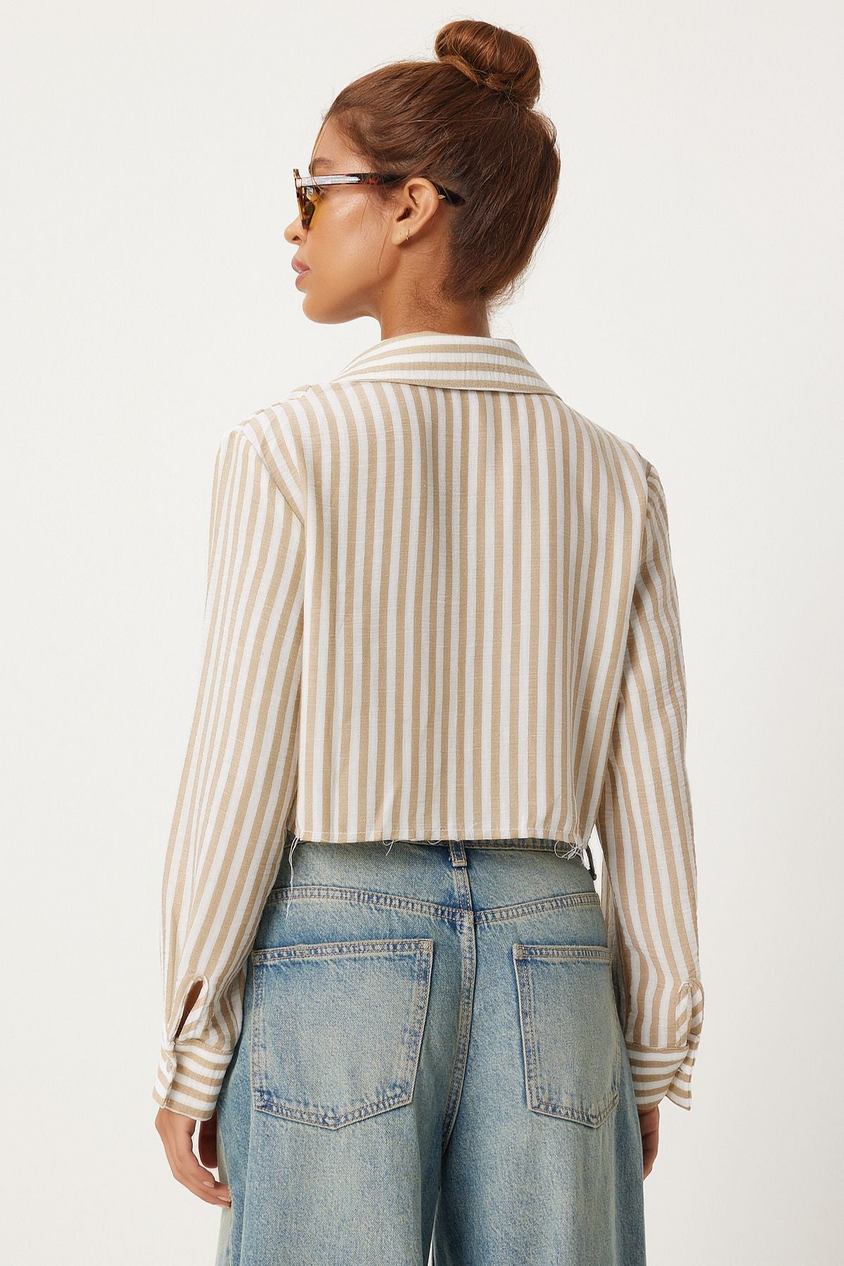 Female Beige White Obedness Detailed Striped Crop Shirt FN03259