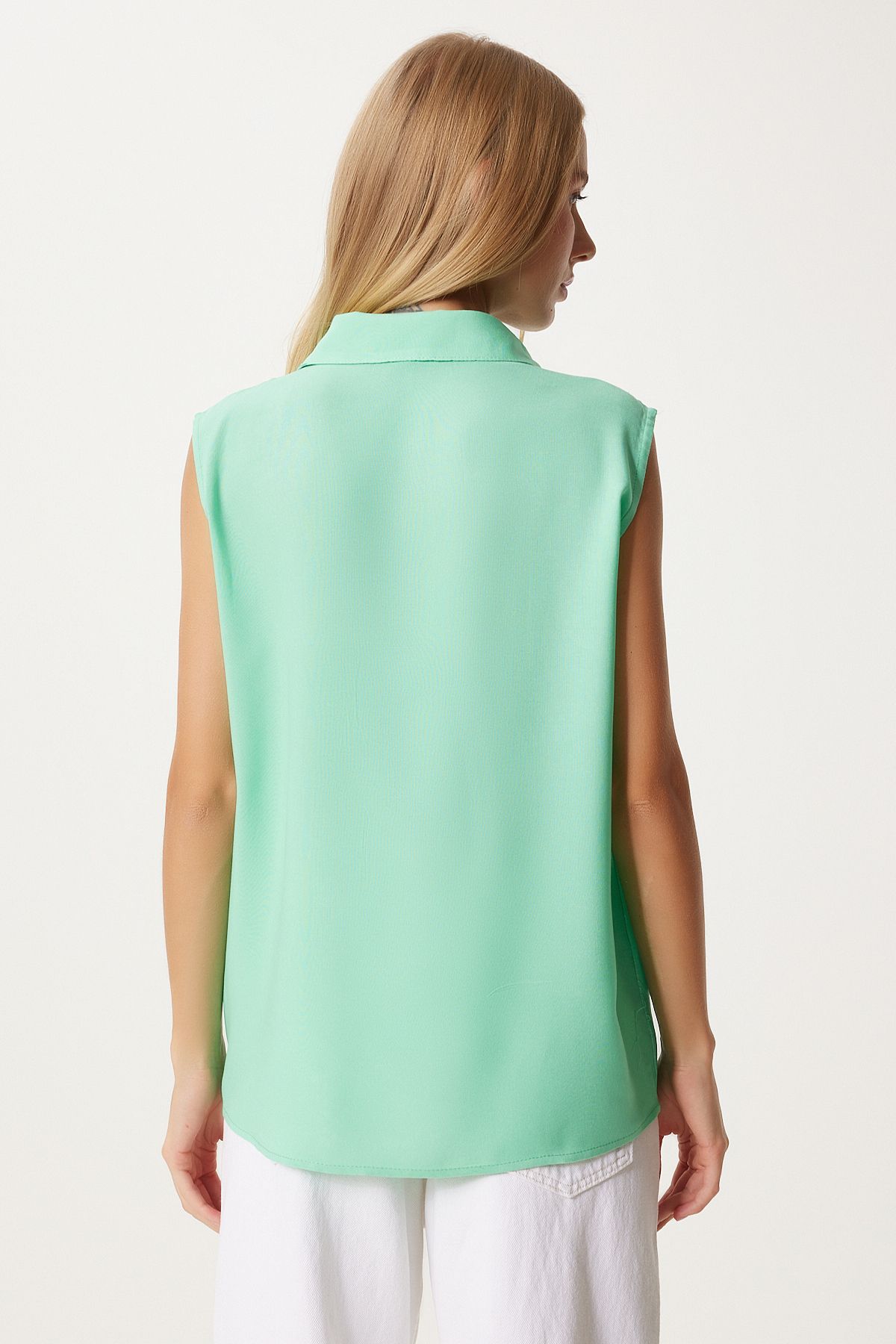 Female Water Green Sleeveless viscose shirt to00129