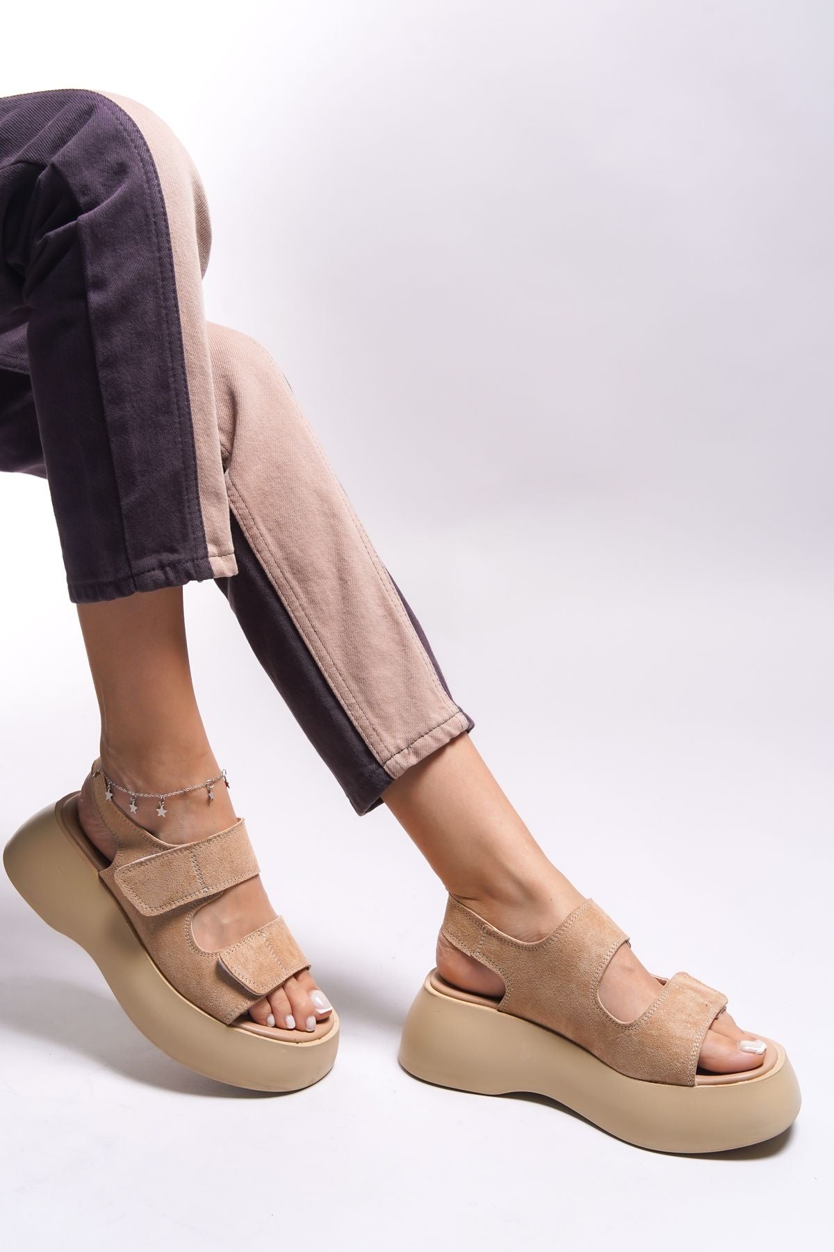 Olnesari Woman Sandals 0012804 Nude Suede