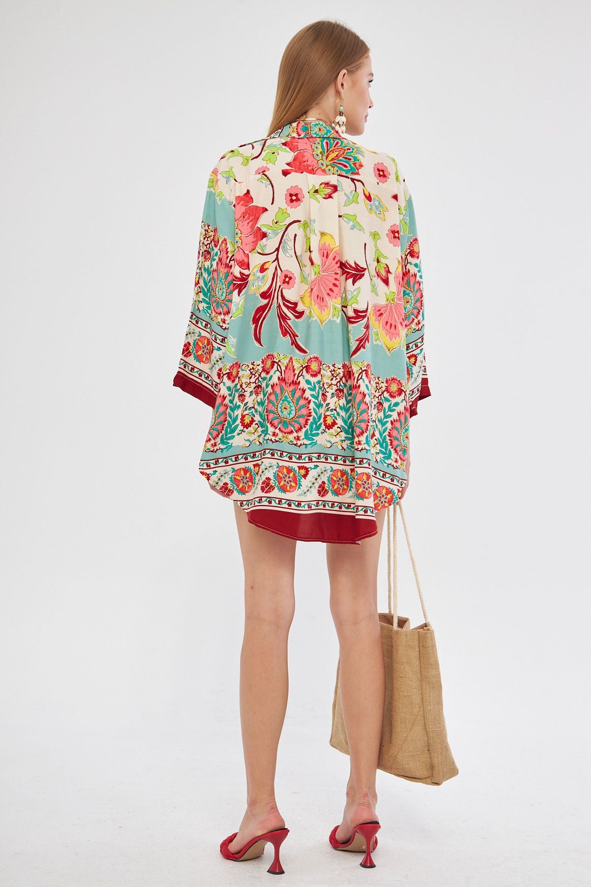 Female Bordeaux Patterned front-binding kimono shirt ARM-24Y001080