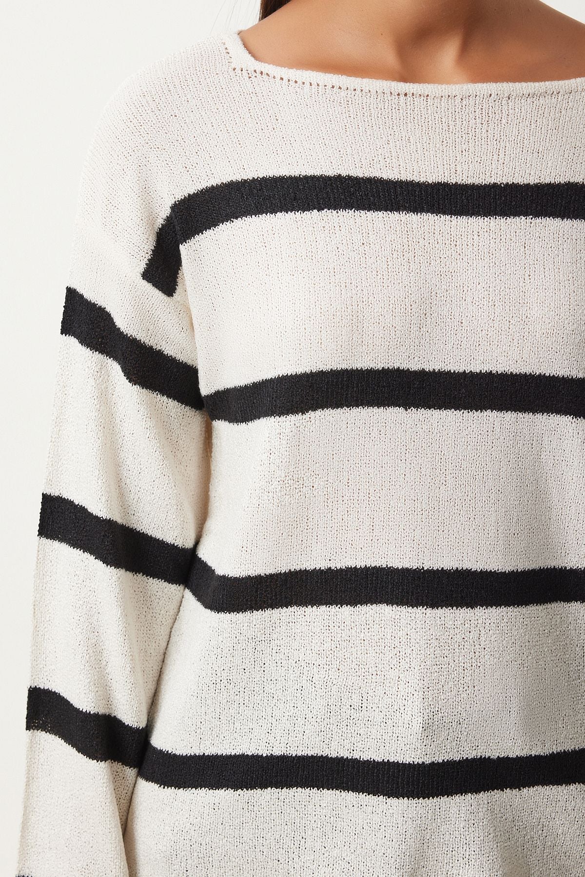 Female Black Ecru striped knitwear blouse FN03213