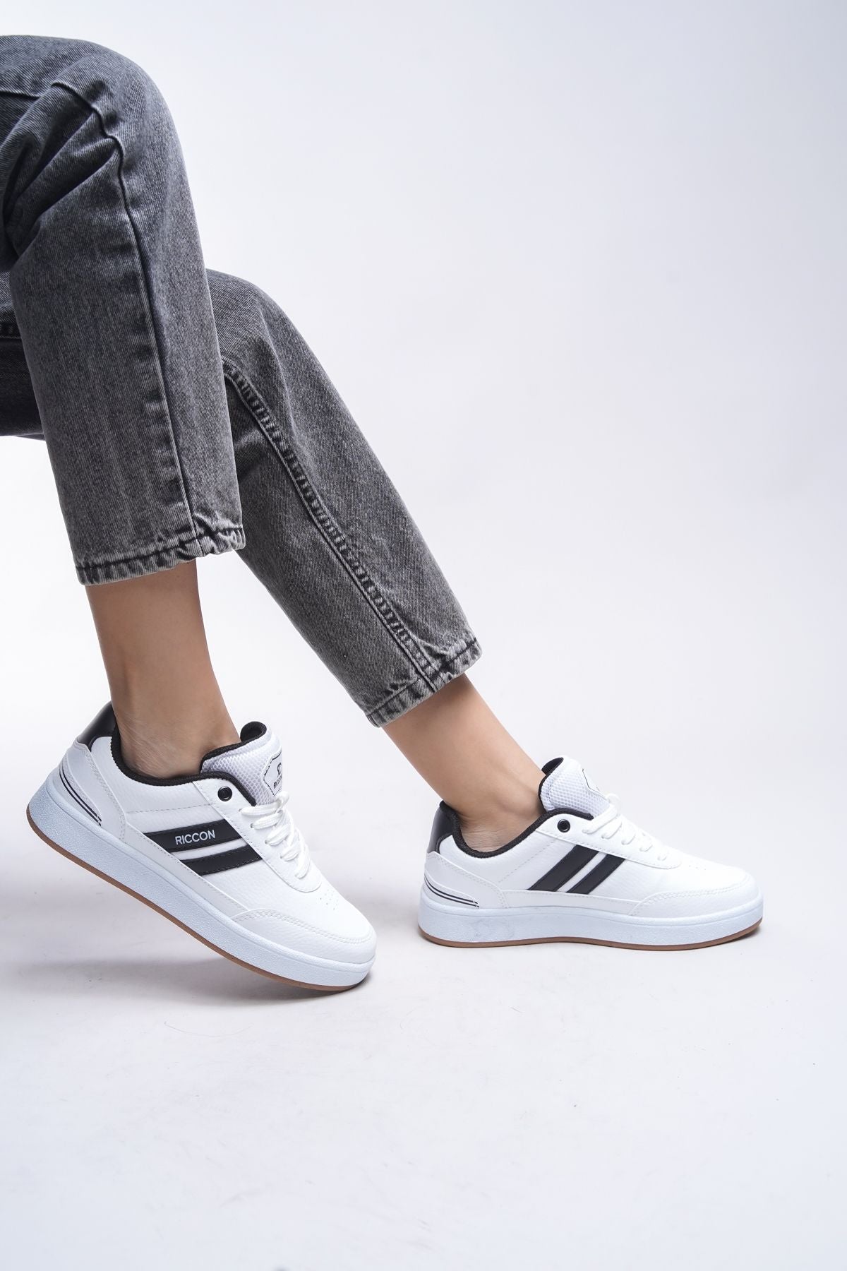 Zraudan Unisex Snekaer 001234 White Black Crepe