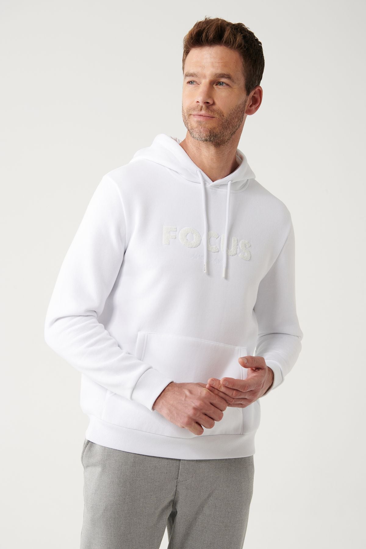 Men's white hooded 3 -to -bang kangaroo pocket Sweatshirt A32y1193