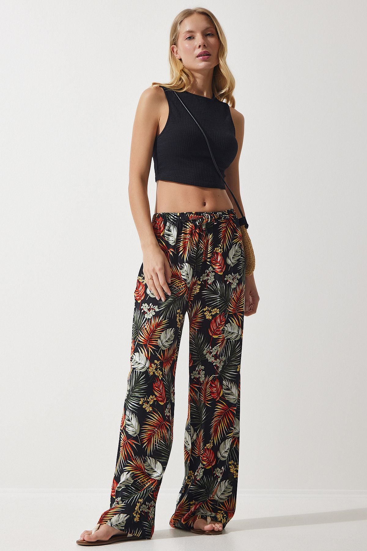 Female Black Tile Patterned Viscose Palazzo Pants EN00606