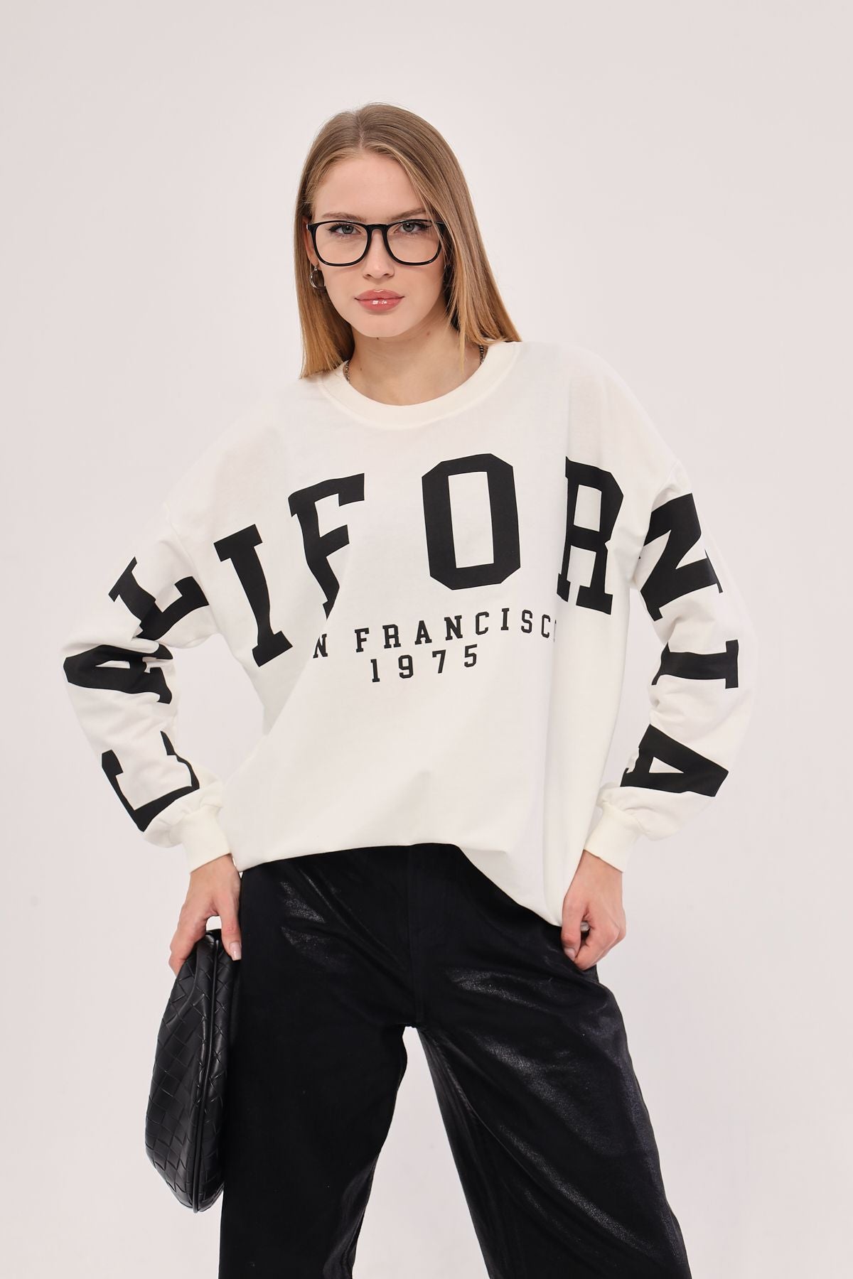 Woman White Bike Yaka Calıfornıa printed overwheel Sweatshirt ARM-25K001023