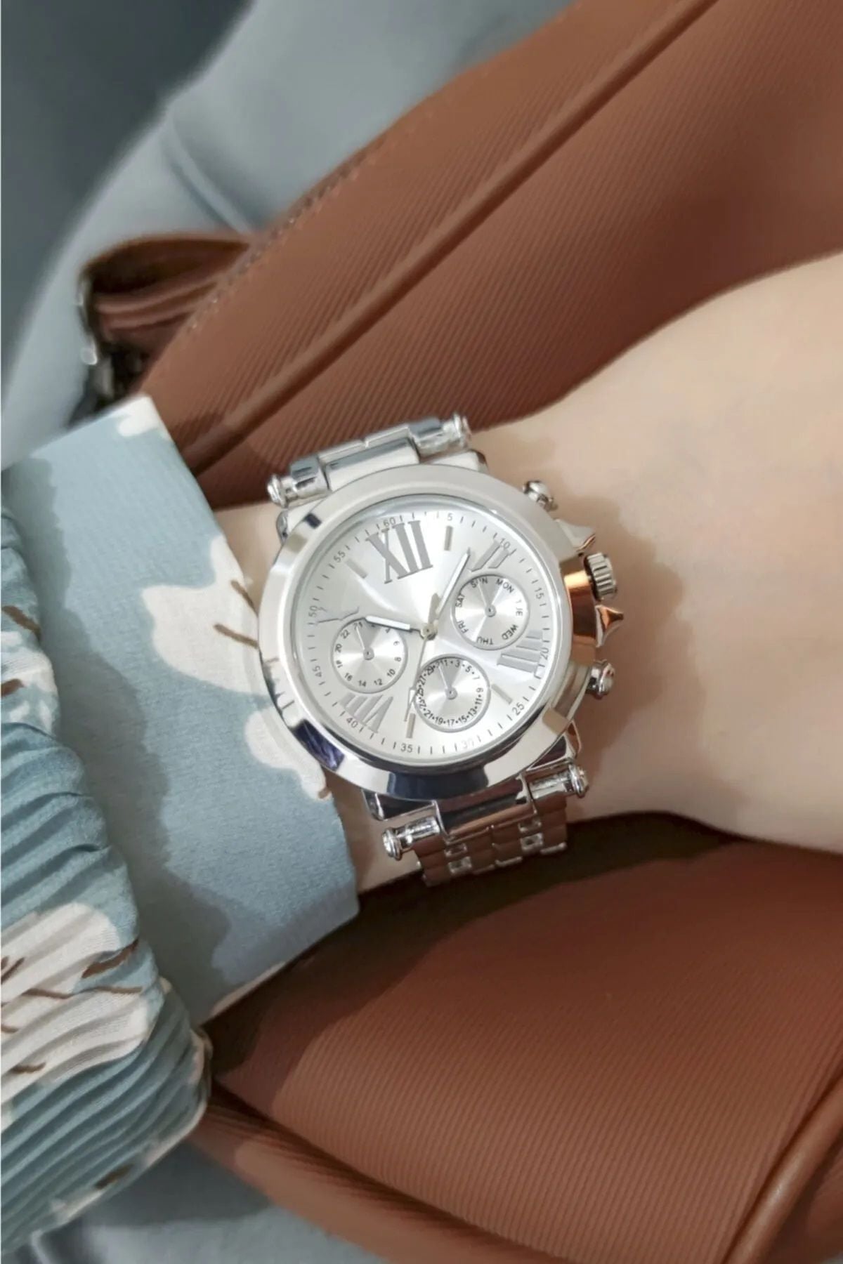 Silver Color Women's Wristwatch