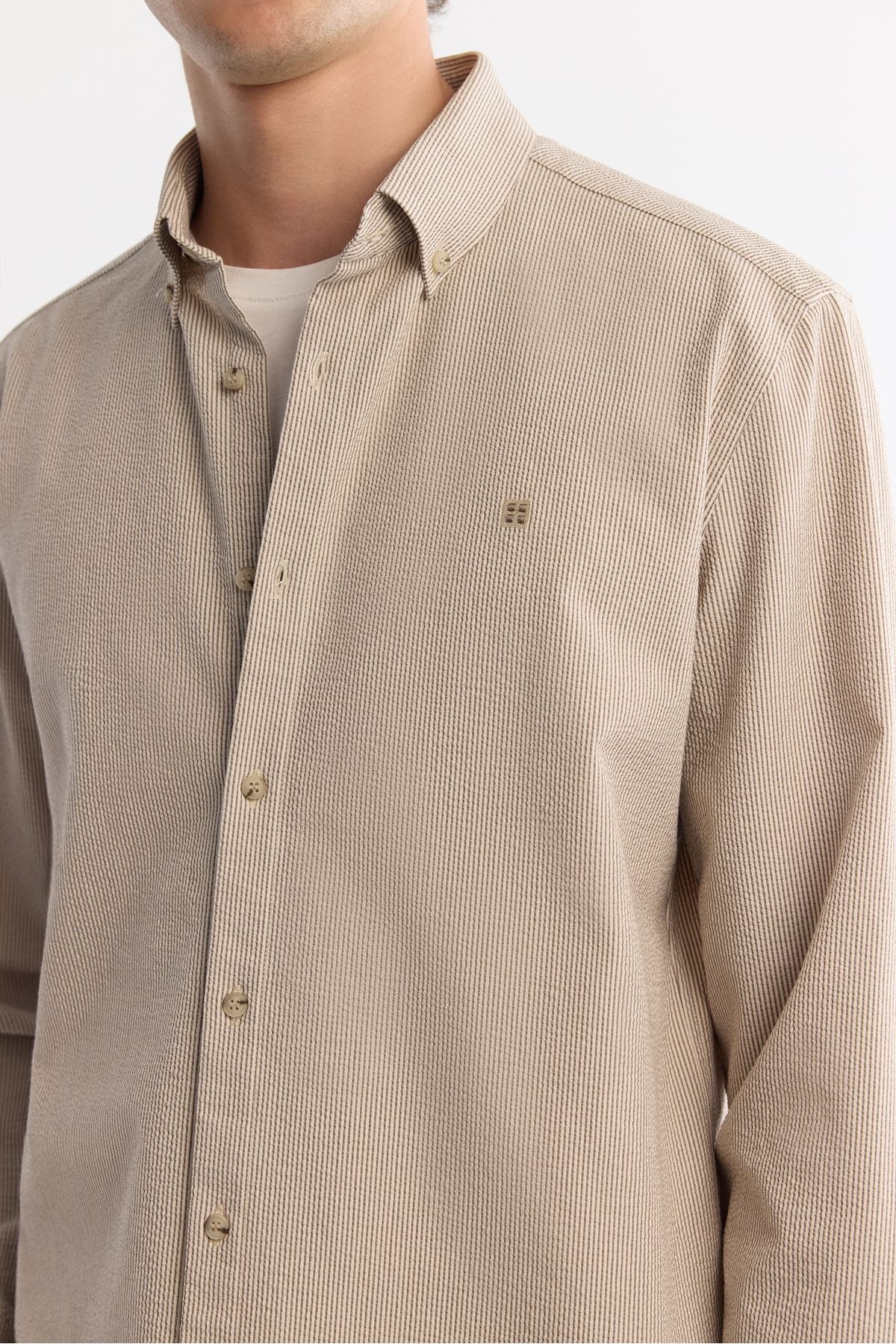 Men's beige button collar easily ironed striped shirt A42Y2098