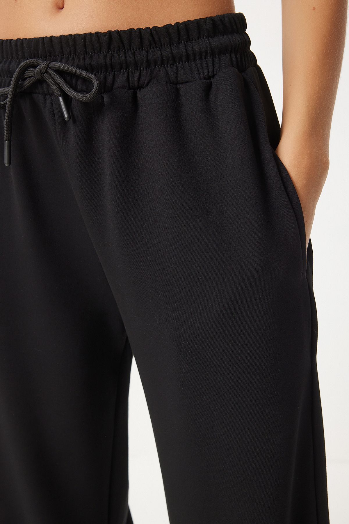 WOMEN'S Black Modal Mixed Jogger Service Six EN00617