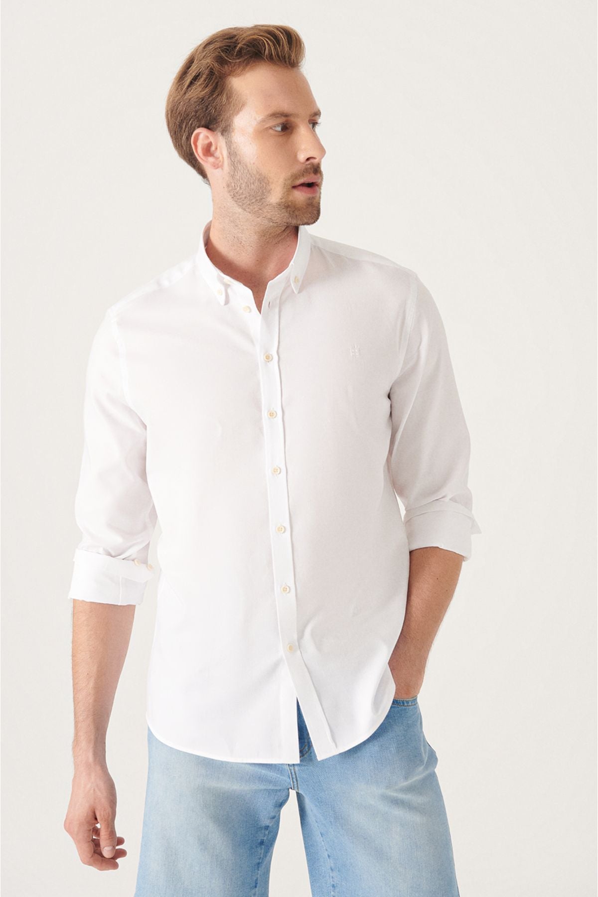 Men's White Oxford 100 %Cotton button collar shirt B002003