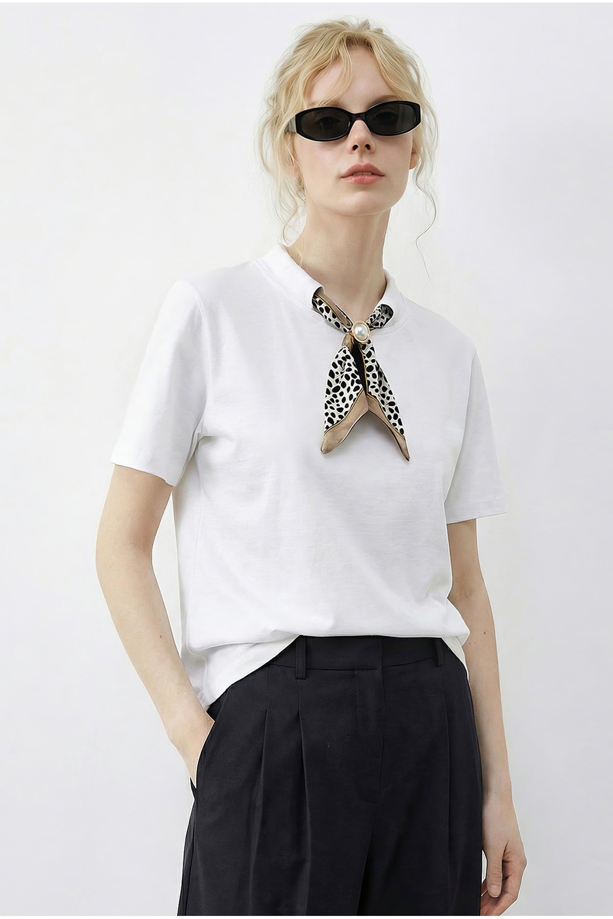 Women's Buckled Scarf Detailed Basic T-Shirt 7601 60283978