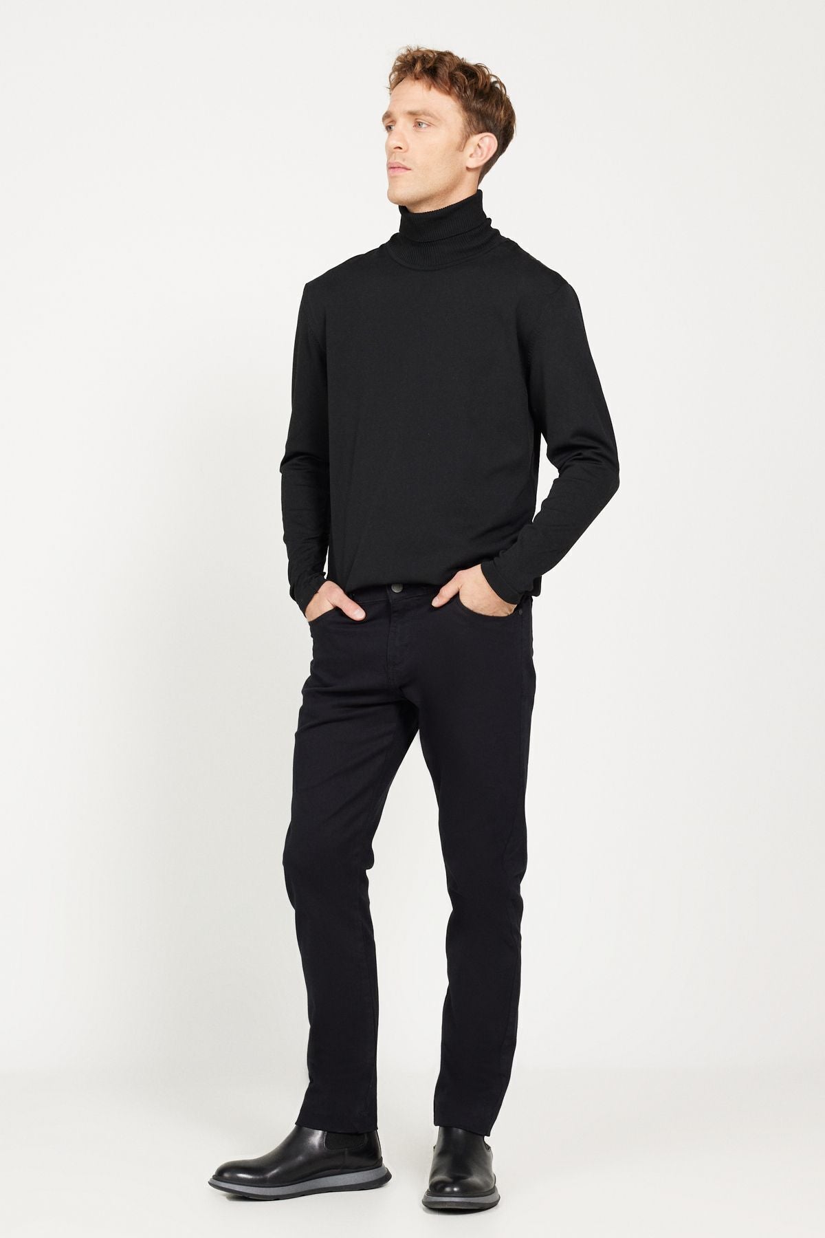 Men's black slim fit narrow cut 5 pocket cotton flexible pants