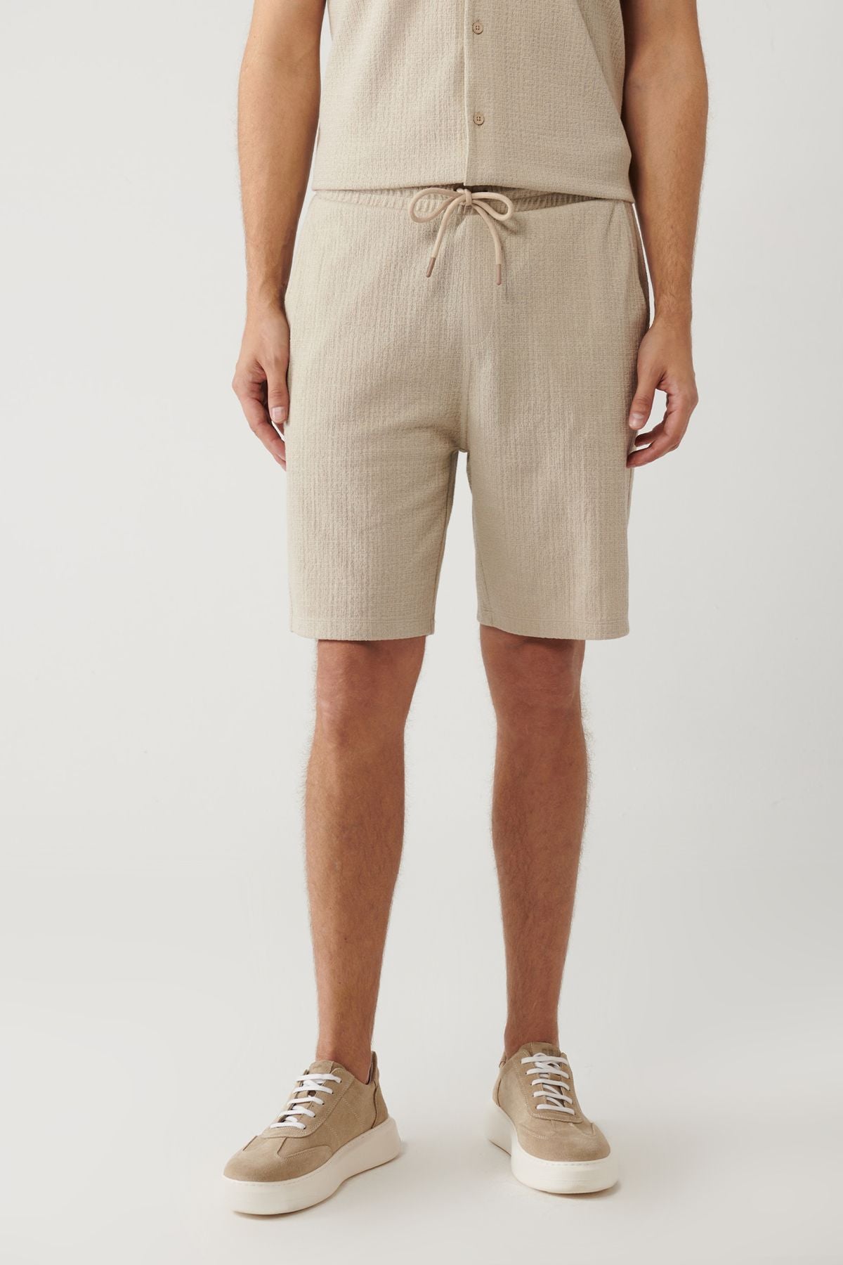 Men's Beige Side Pocket Jacquard Short A41y3607