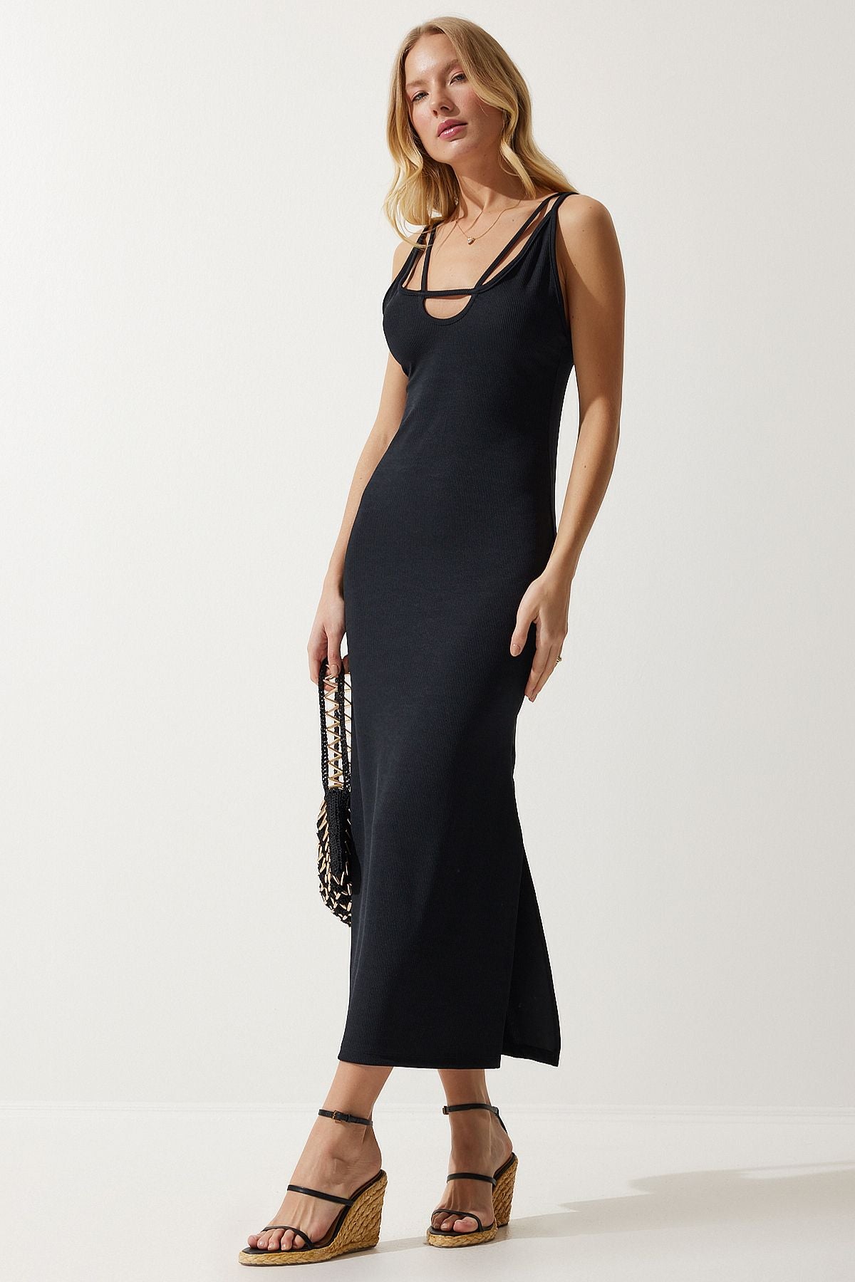 Female Black Hanger Solid Summer Wick Knitting Dress MC00273