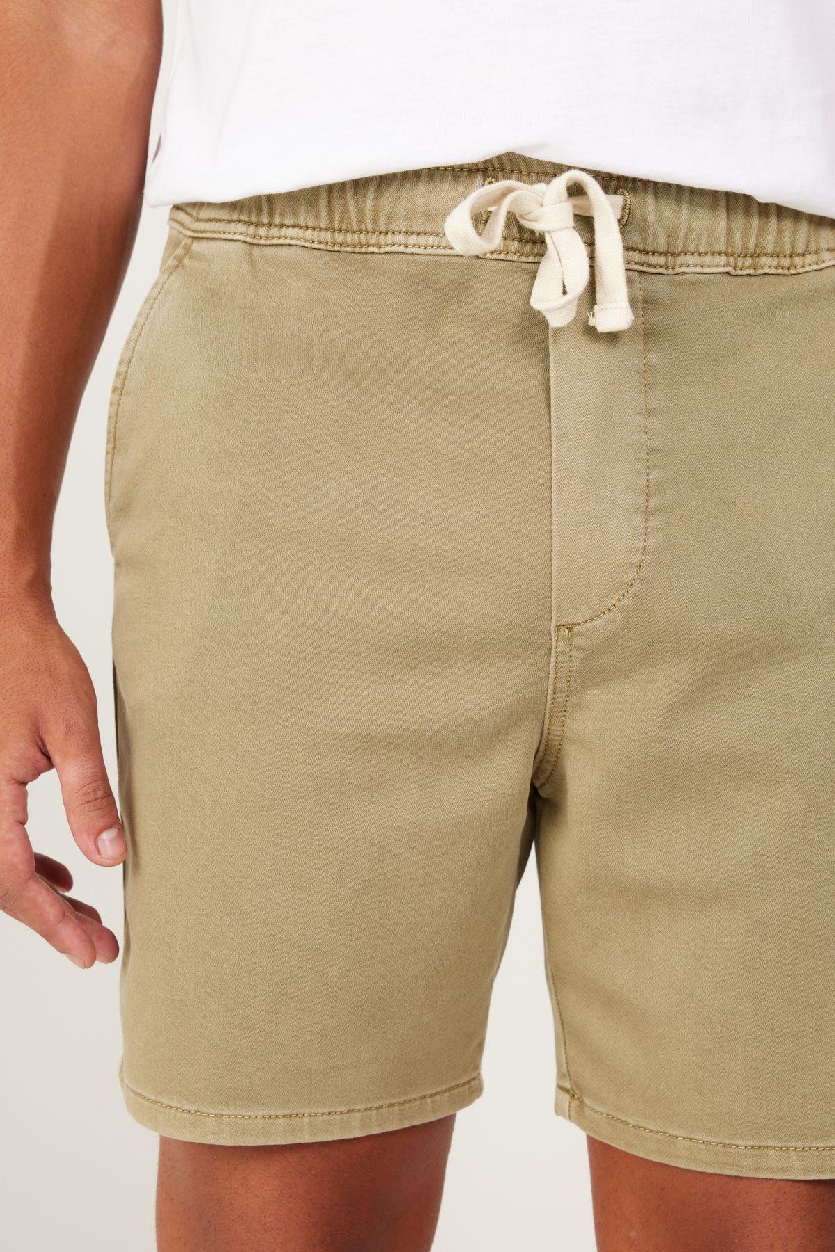 Men's Khaki Slim Fit Narrow Cut Side Pocket Cotton Flexible Shorts