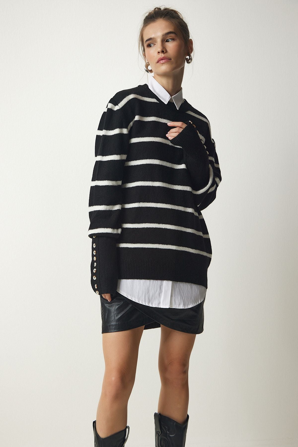 Woman Black striped knitwear sweater NF00073