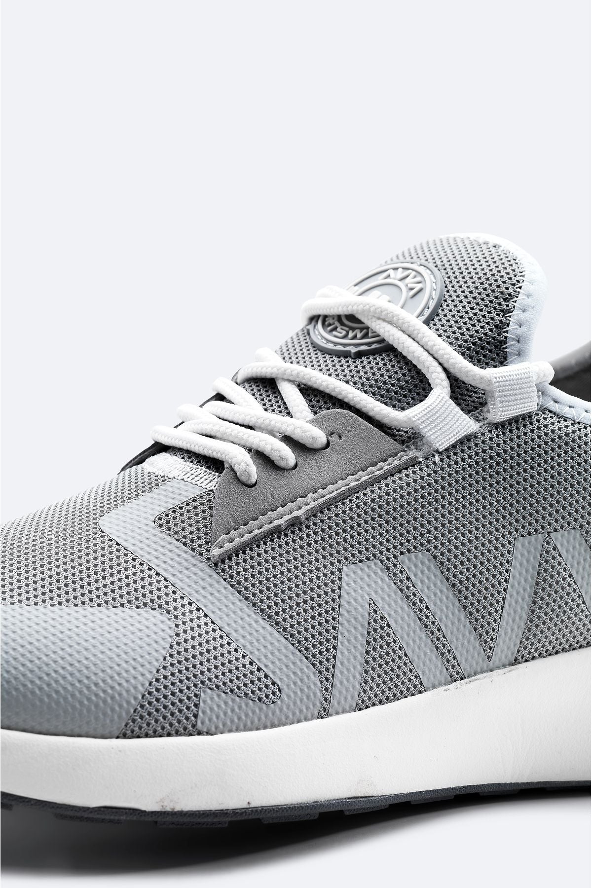 Men's gray printed flexible floor sneaker shoes A31y8039