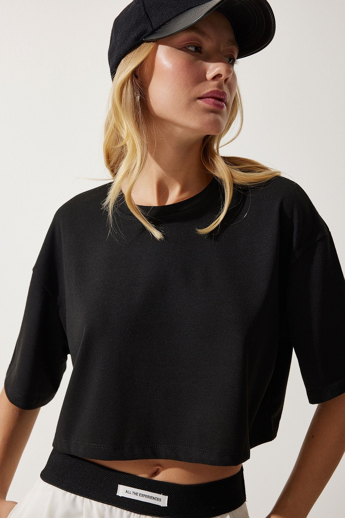 Woman Black Basic Crop Knitting T-Shirt RG00008