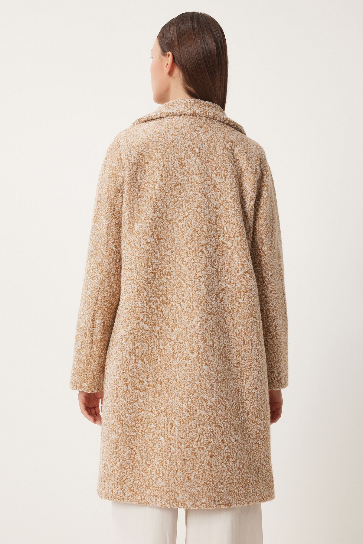 Female Biscuit Cruve Cruve Bouquet Coat DD01273