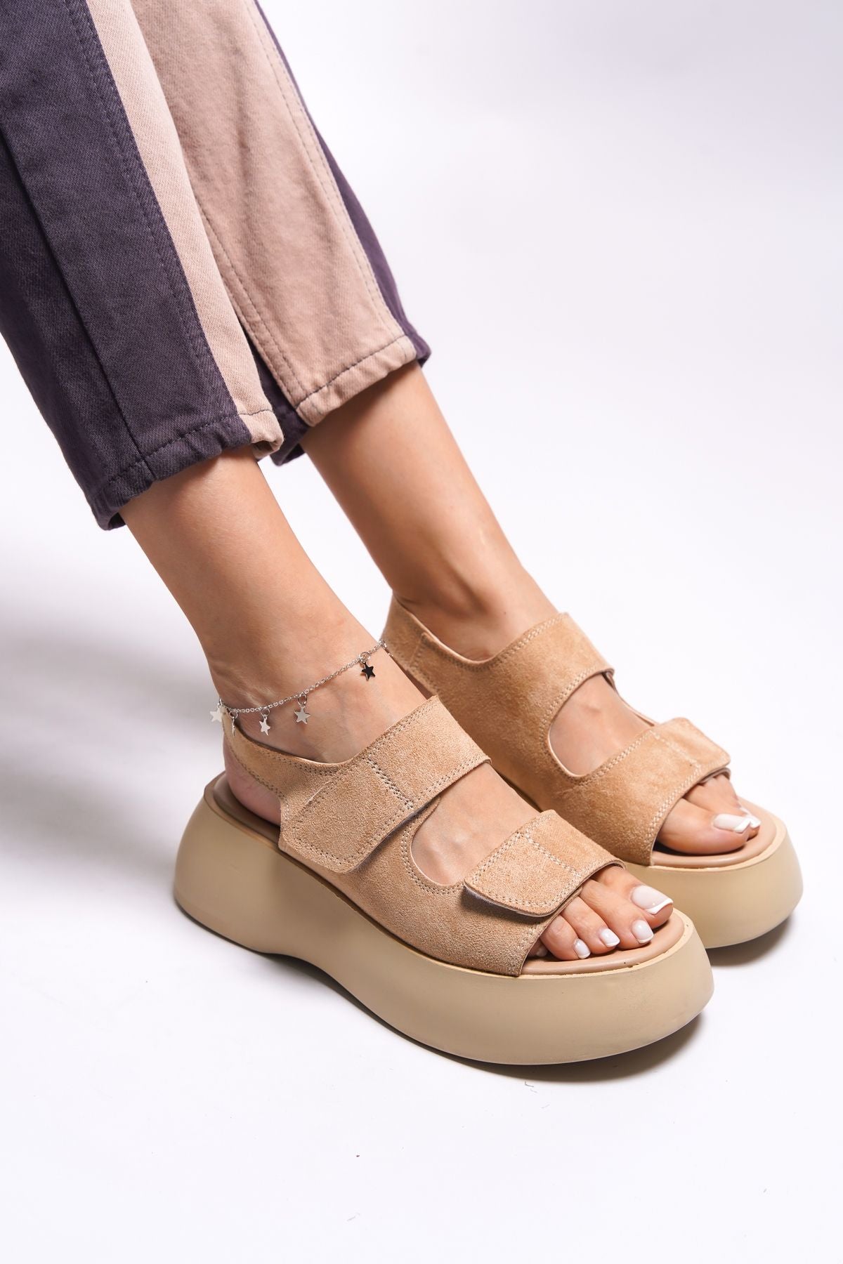 Olnesari Woman Sandals 0012804 Nude Suede