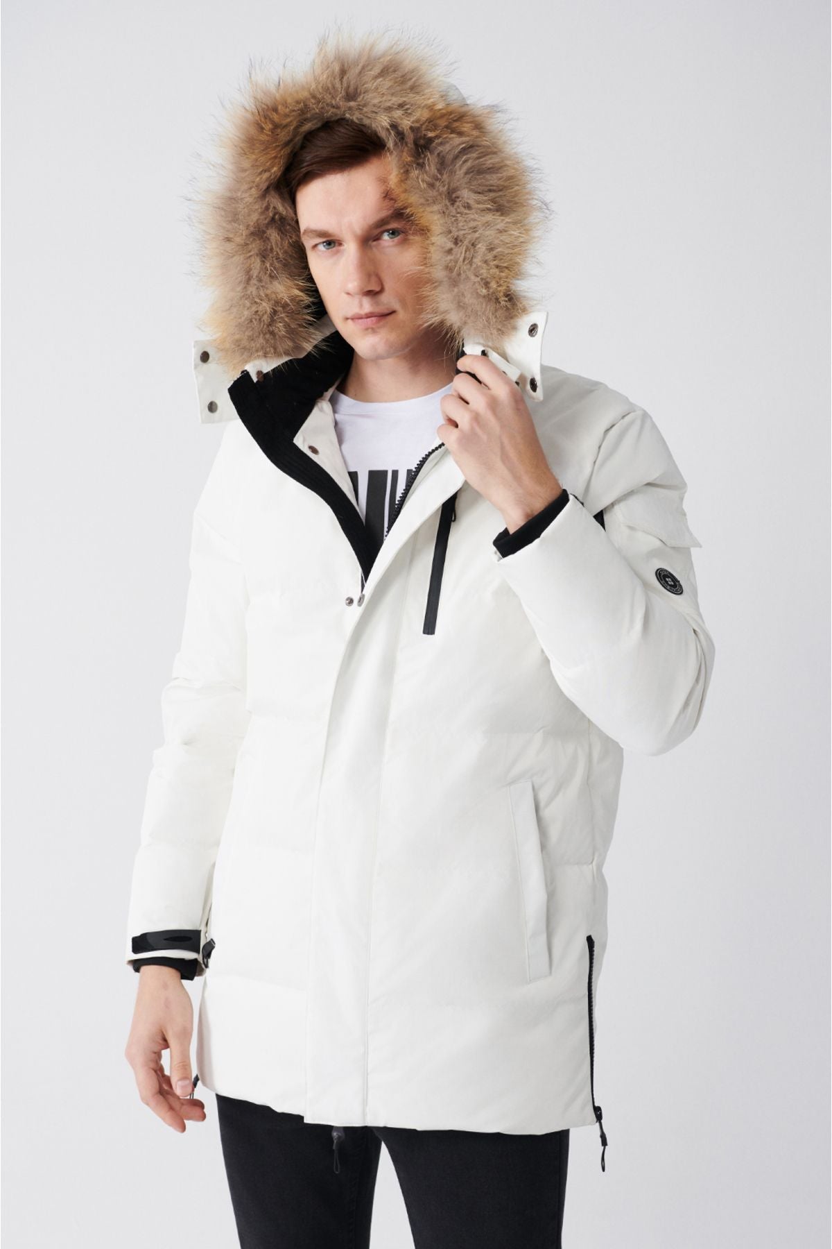 Men's white fur hooded thermal water repulsion goose feather swelling coat A22y6099