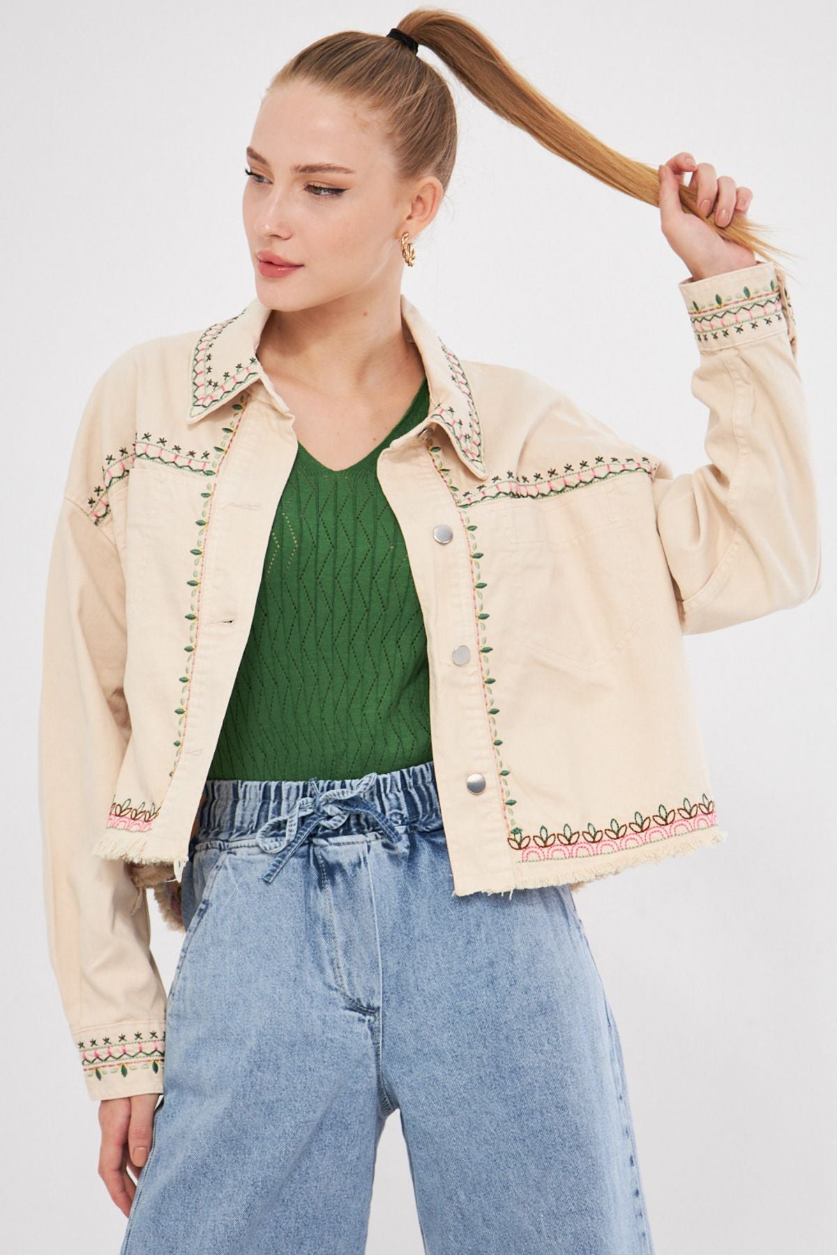 Female Beige Embroidery Pocket Skirt Tip Tassel Shirt Jacket ARM-25K025005