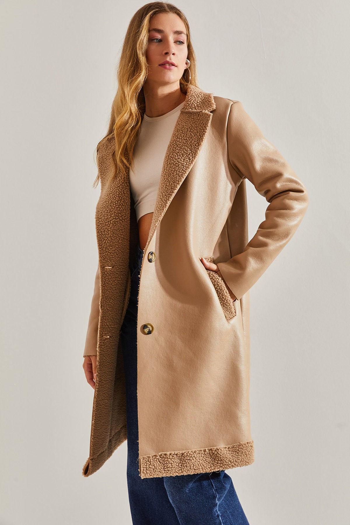 Women's Buttoned Leather Coat 60031035