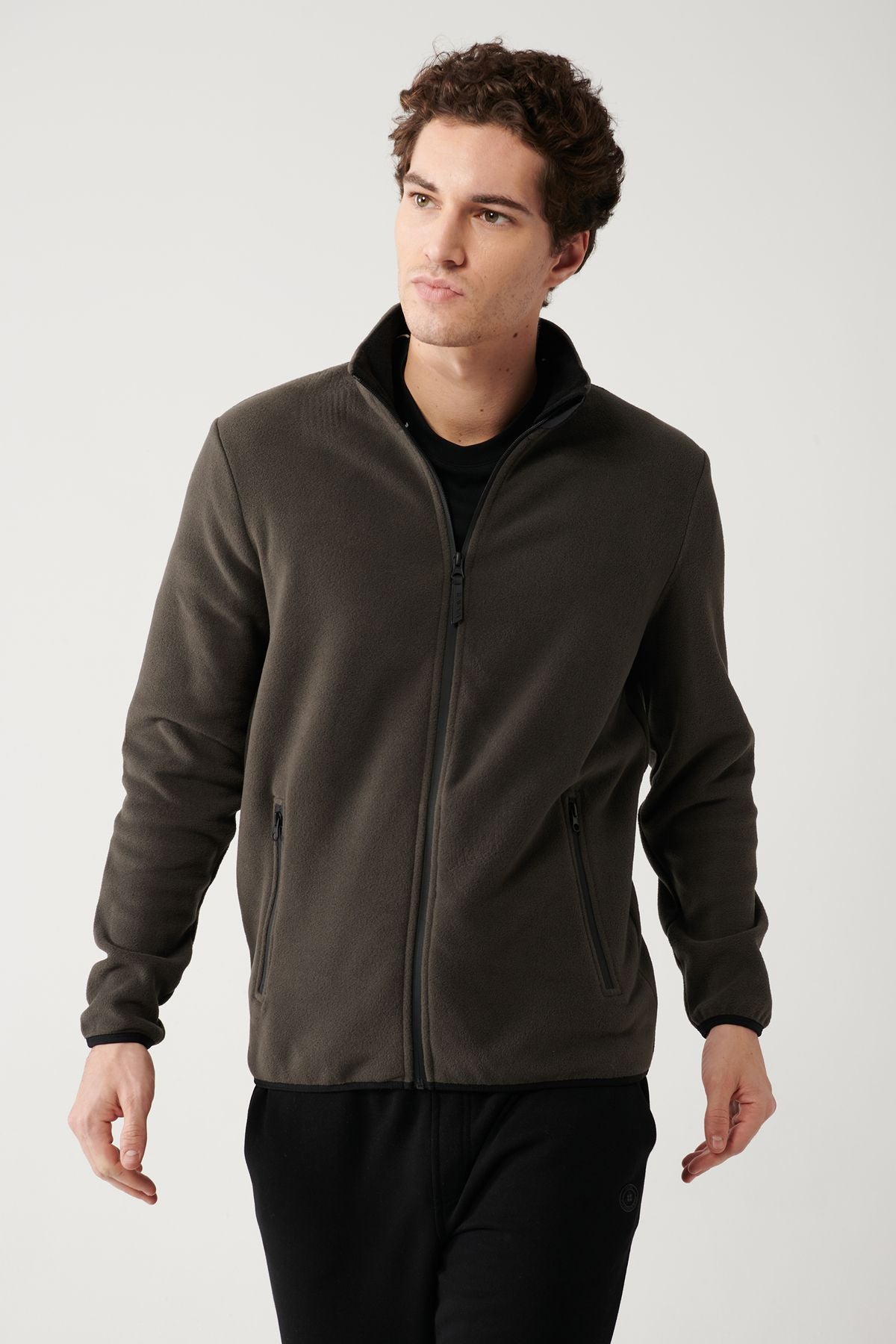 Men's anthracite upright neck cold -resistant zipper fleece sweatshirt E001069