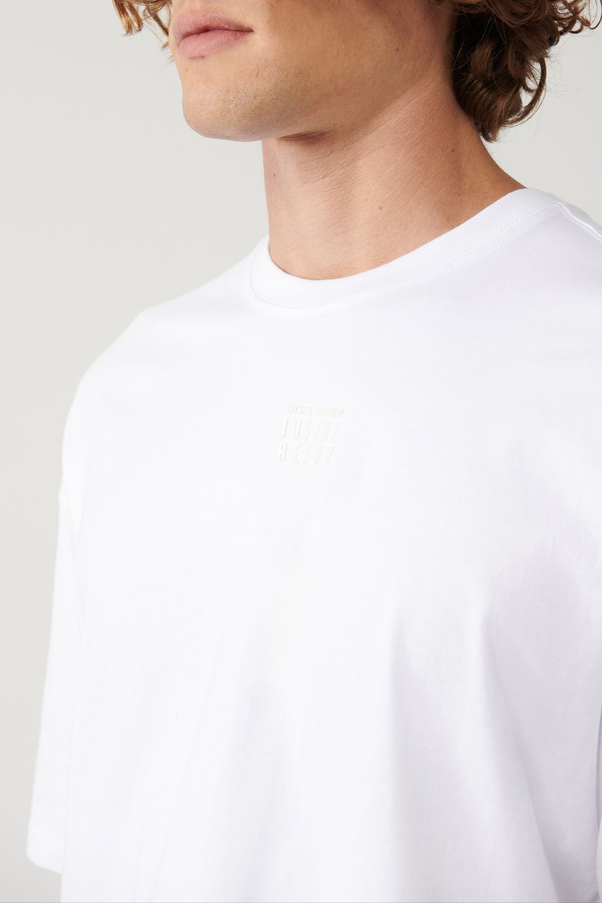 Men's White 100 %Cotton Bicycle Collar Printed T-Shirt A41y1325