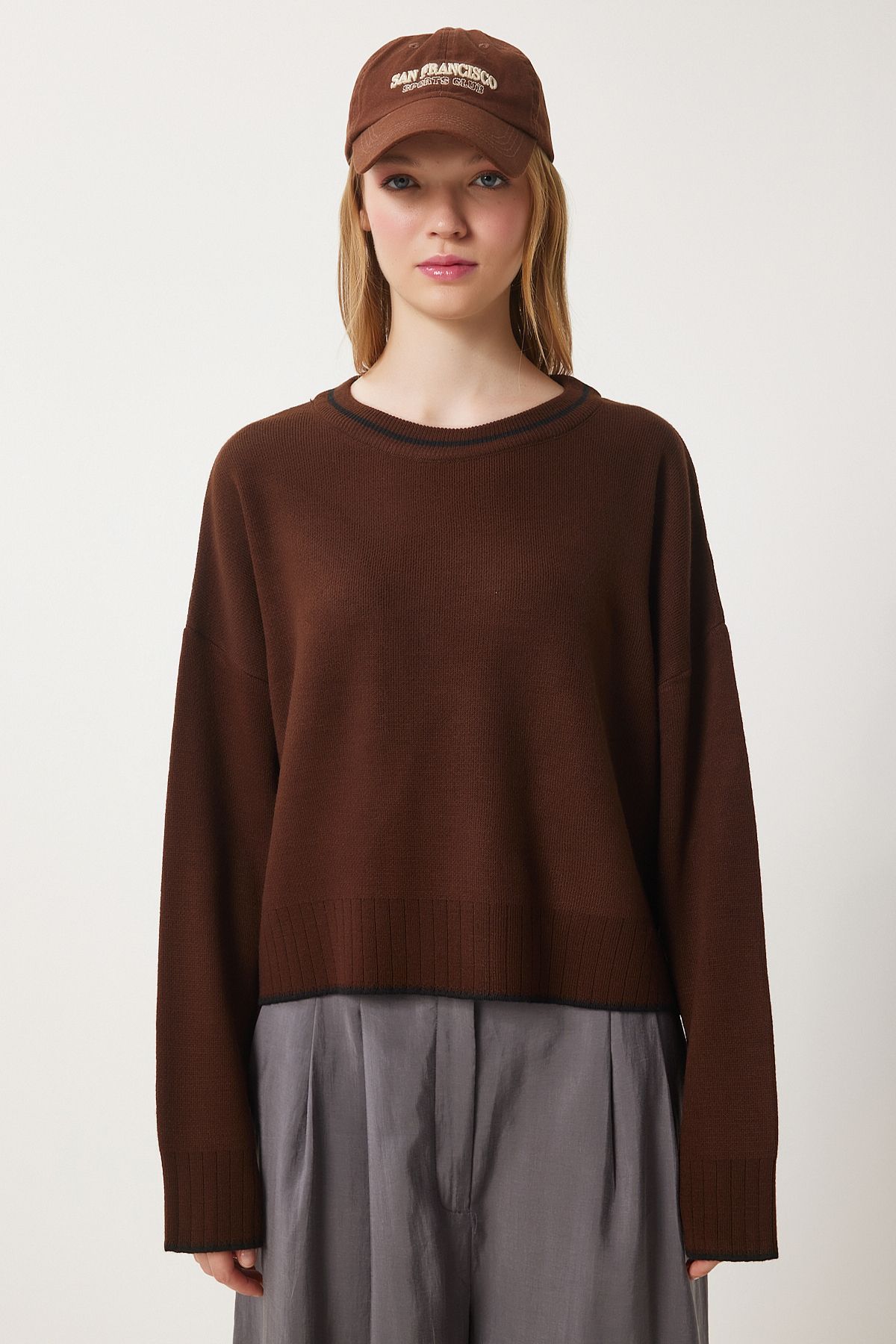 Female Brown Basic Knitwear Sweater PF00010