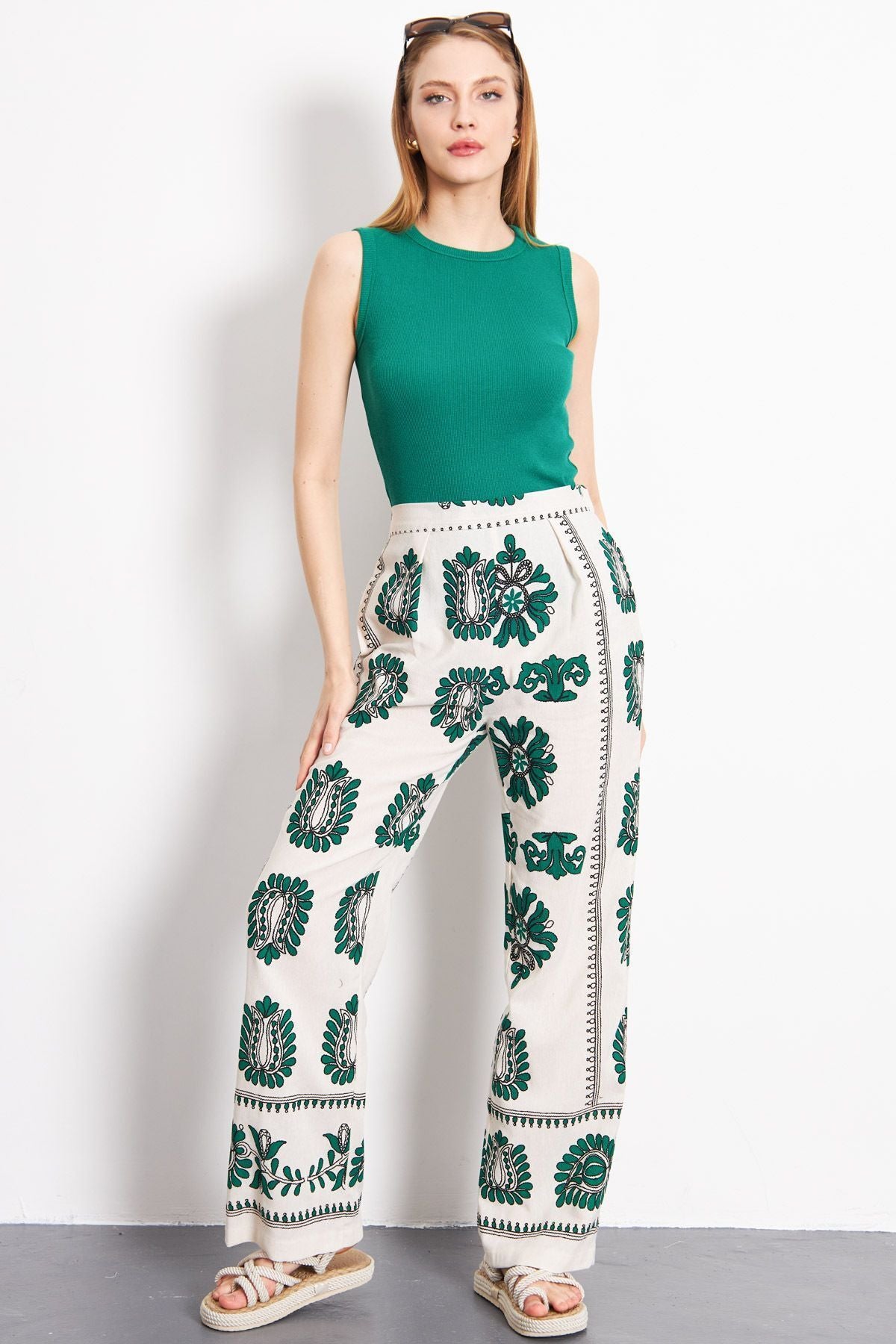 PALAZZO Pants with Patterned Patterned Patterned Emerald Linen-Look