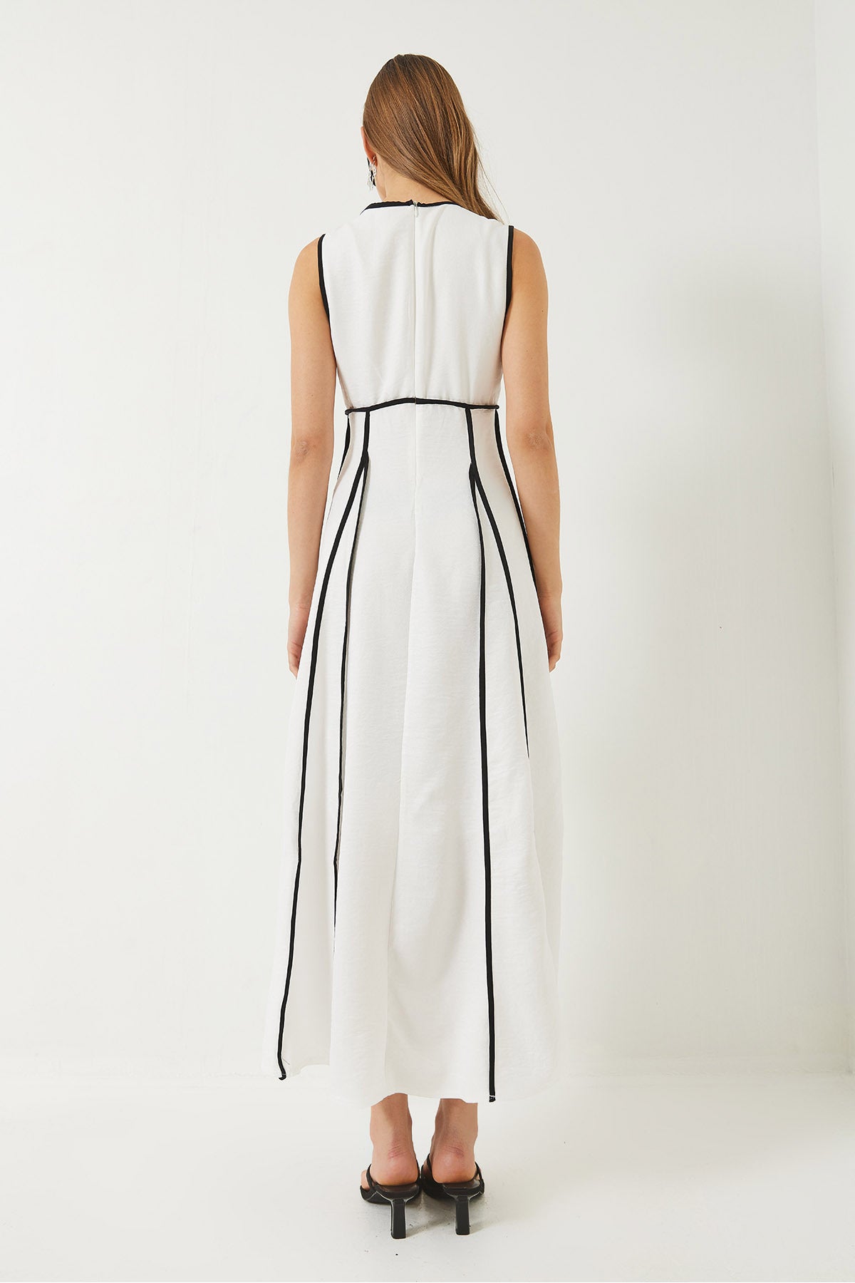 Women's V-Neck Piping Detailed Tie-Up Lined Long Linen Dress 60283097